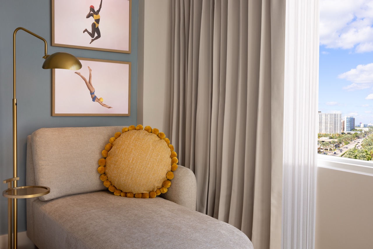 Double City View Queen Bed