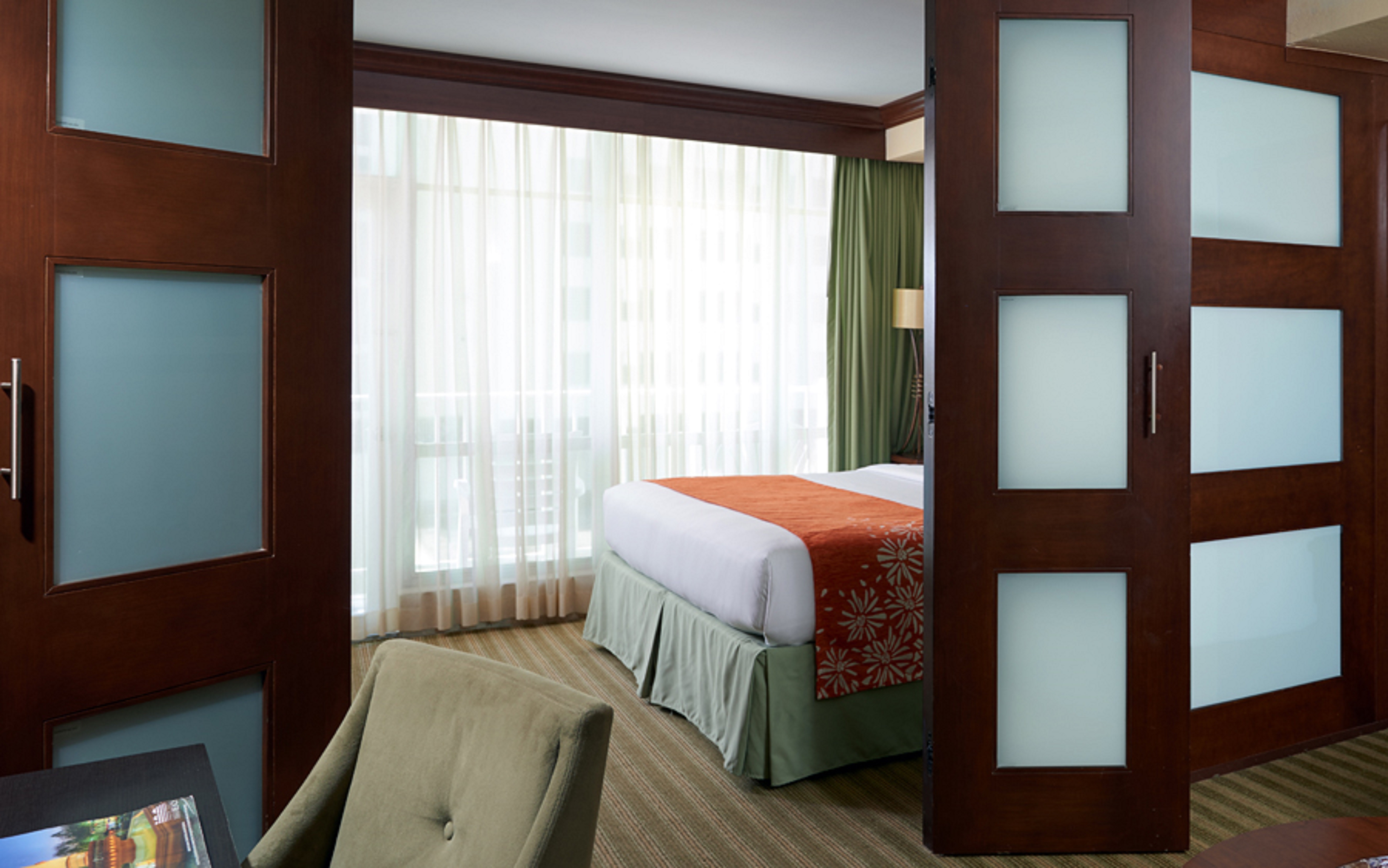 Suite Partial Ocean View One Bedroom