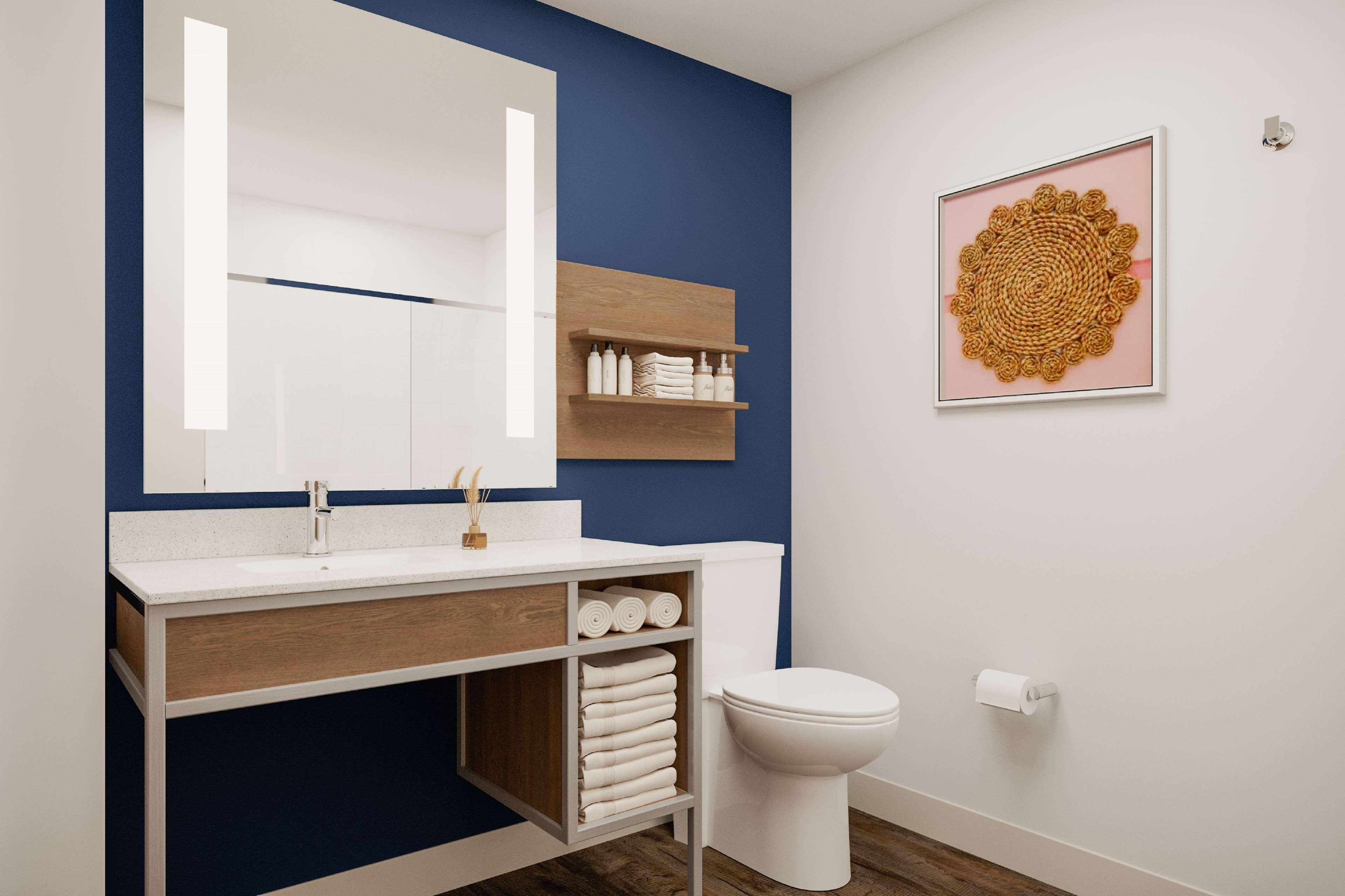 Twin Accessible-two Queen Beds