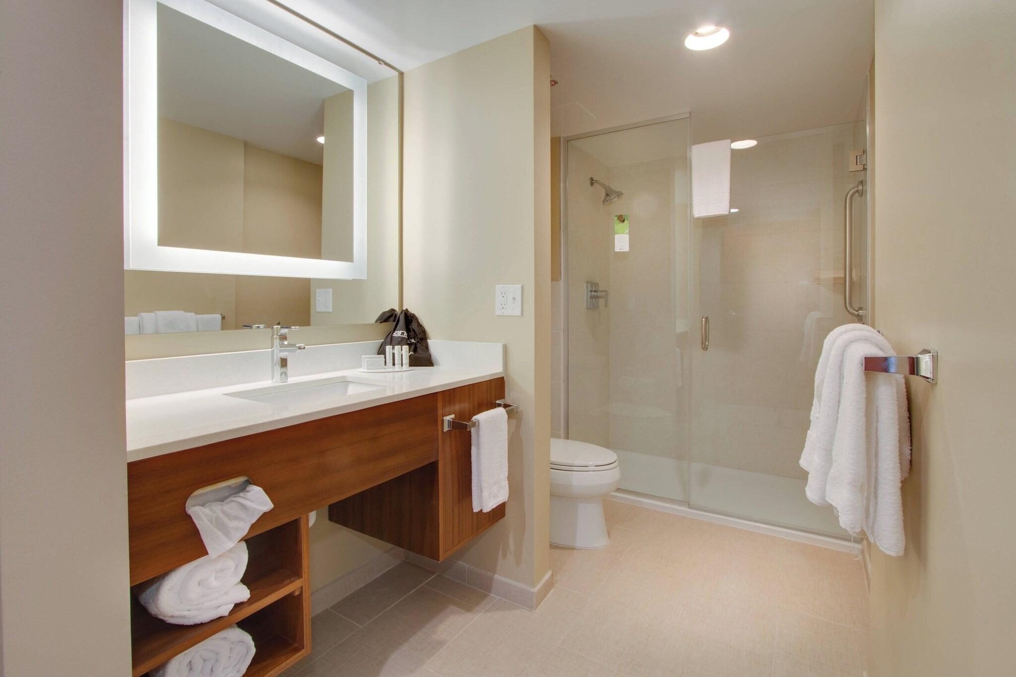 Studio Two Double Beds