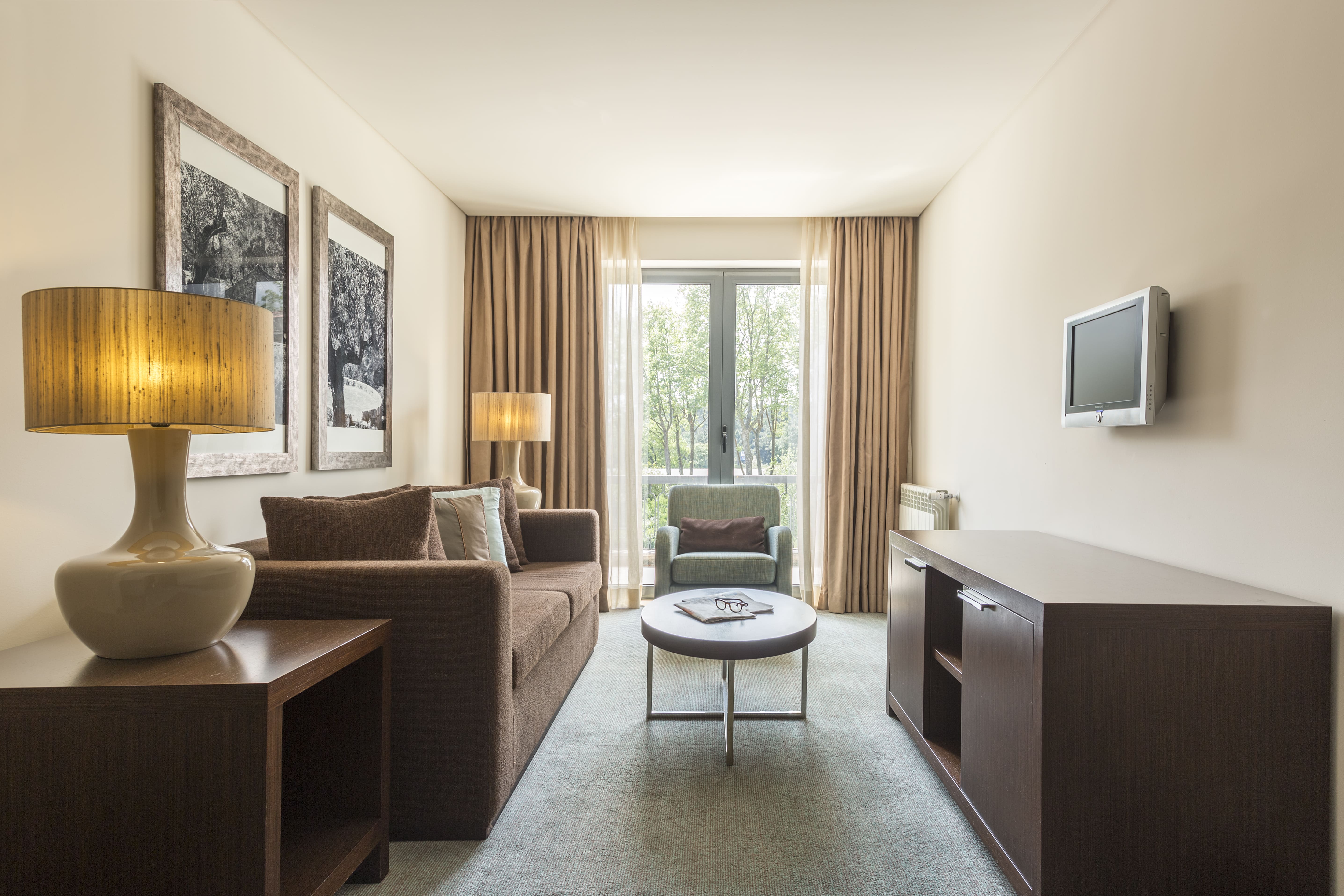 Family Room Capacity 4