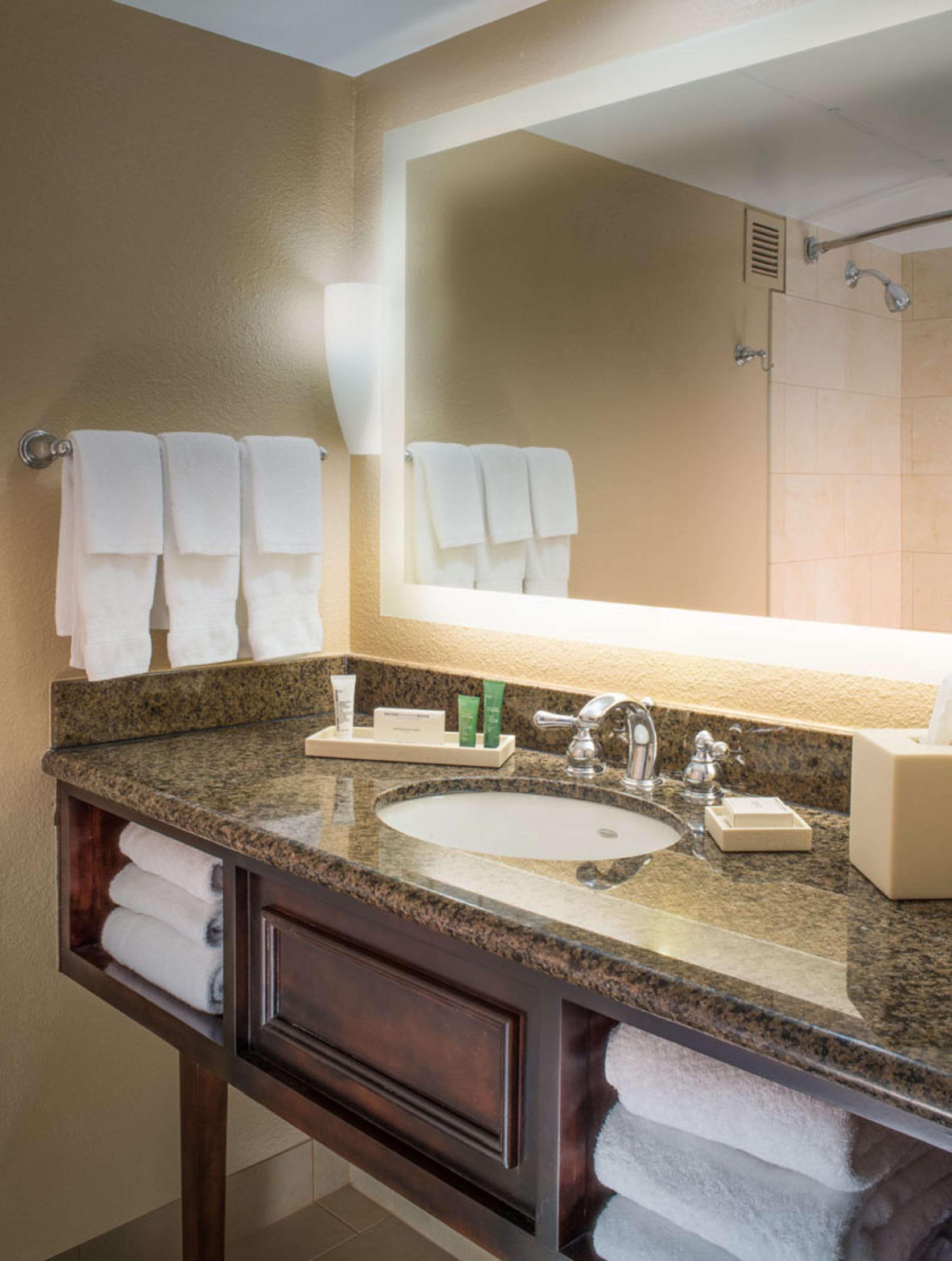 Double Two Queen Beds Non Smoking