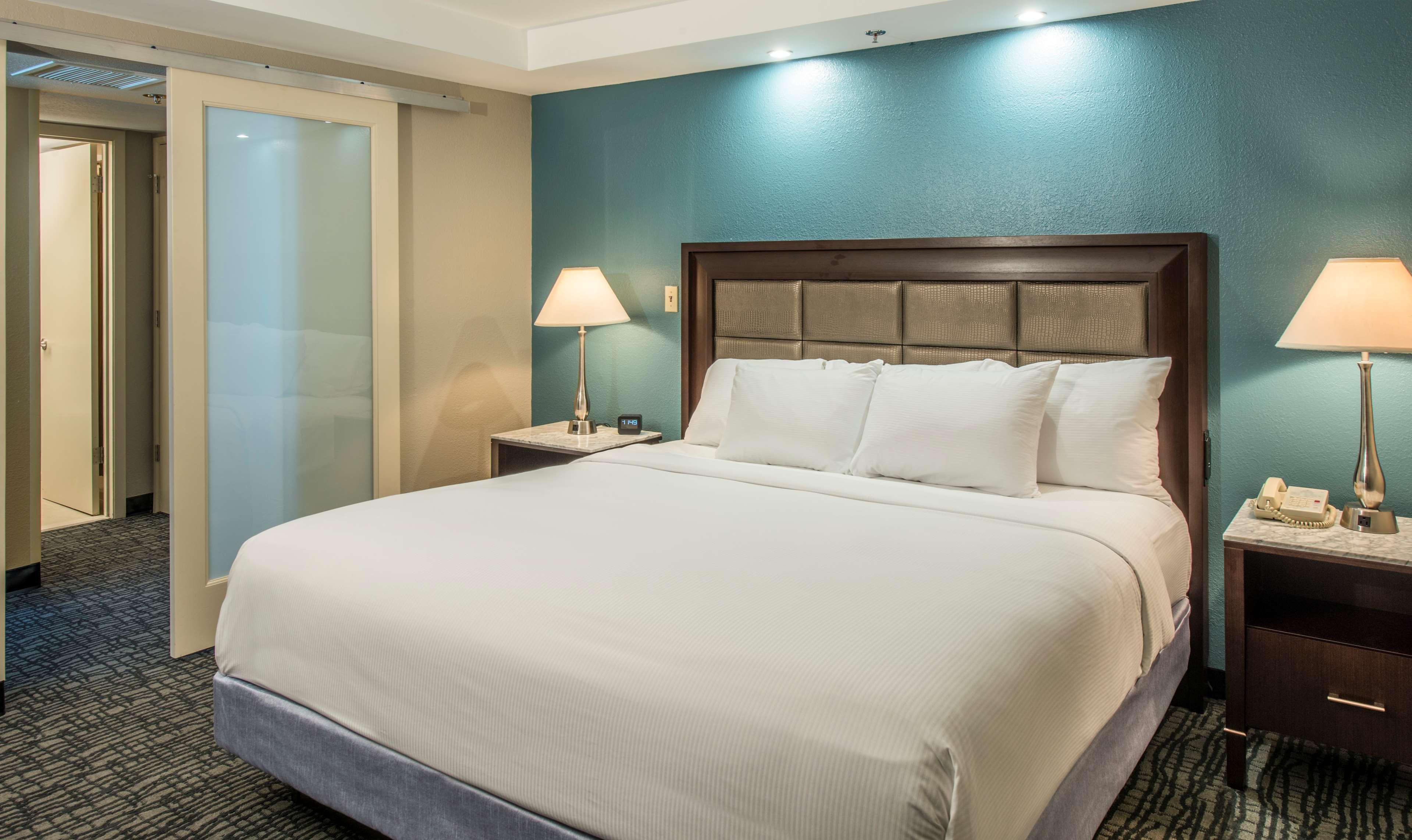 Junior Suite King Size Bed