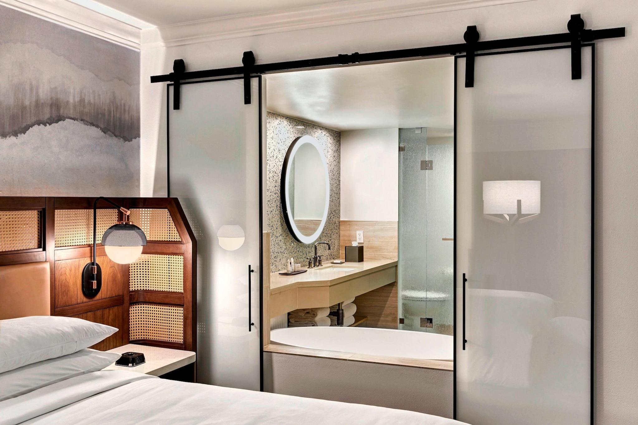 Quadruple Two Queen Beds