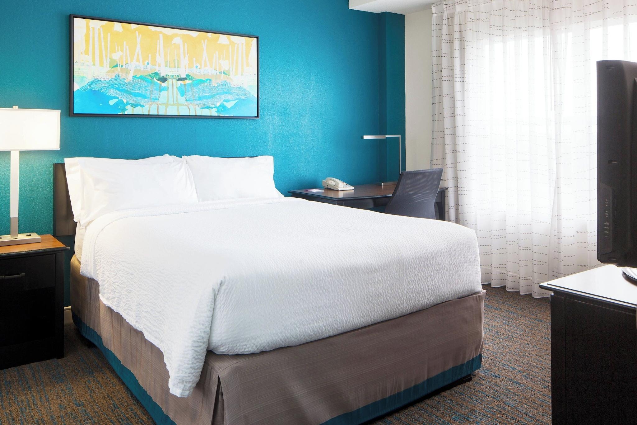Suite Accessible Executive Room