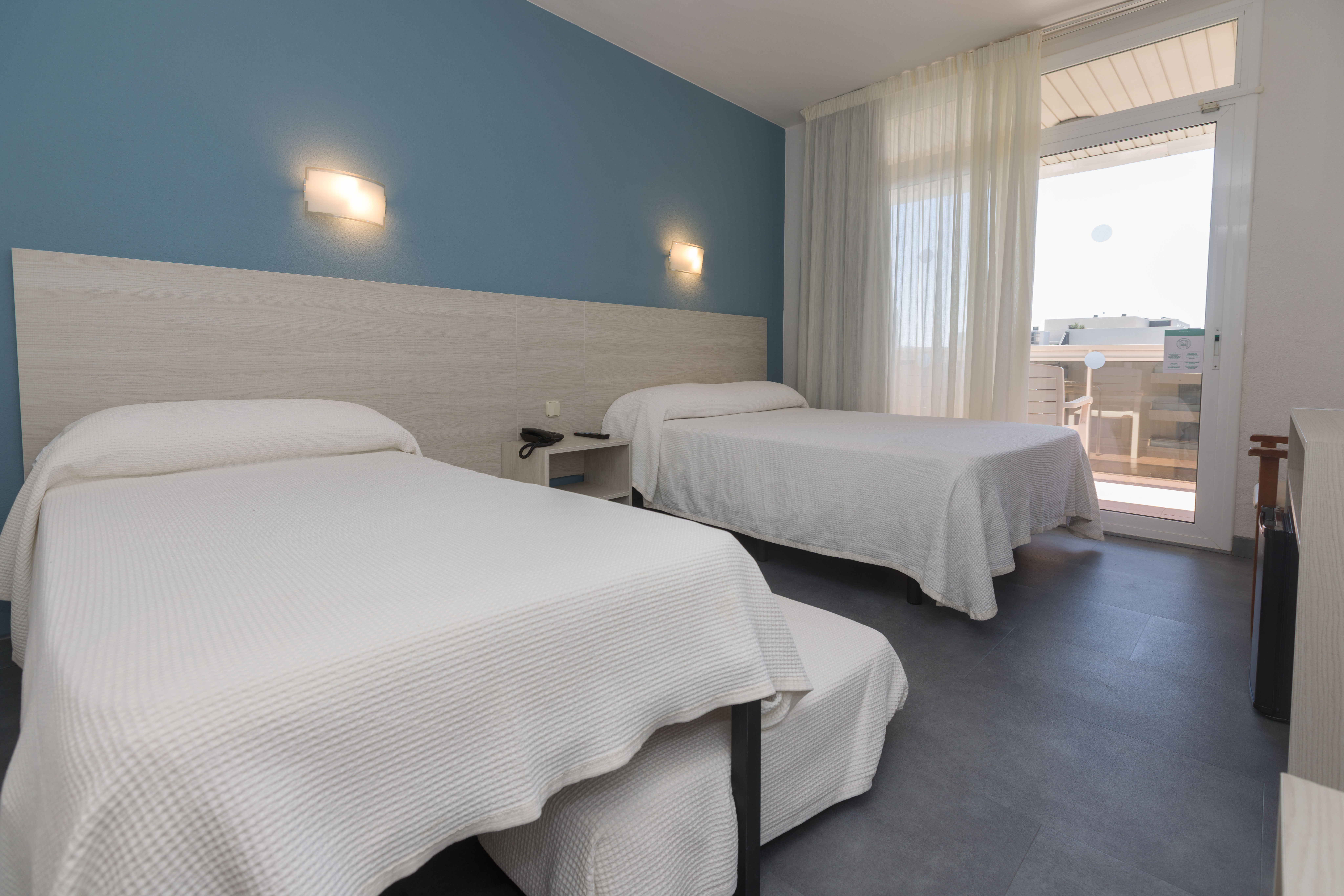 Double or Twin Standard