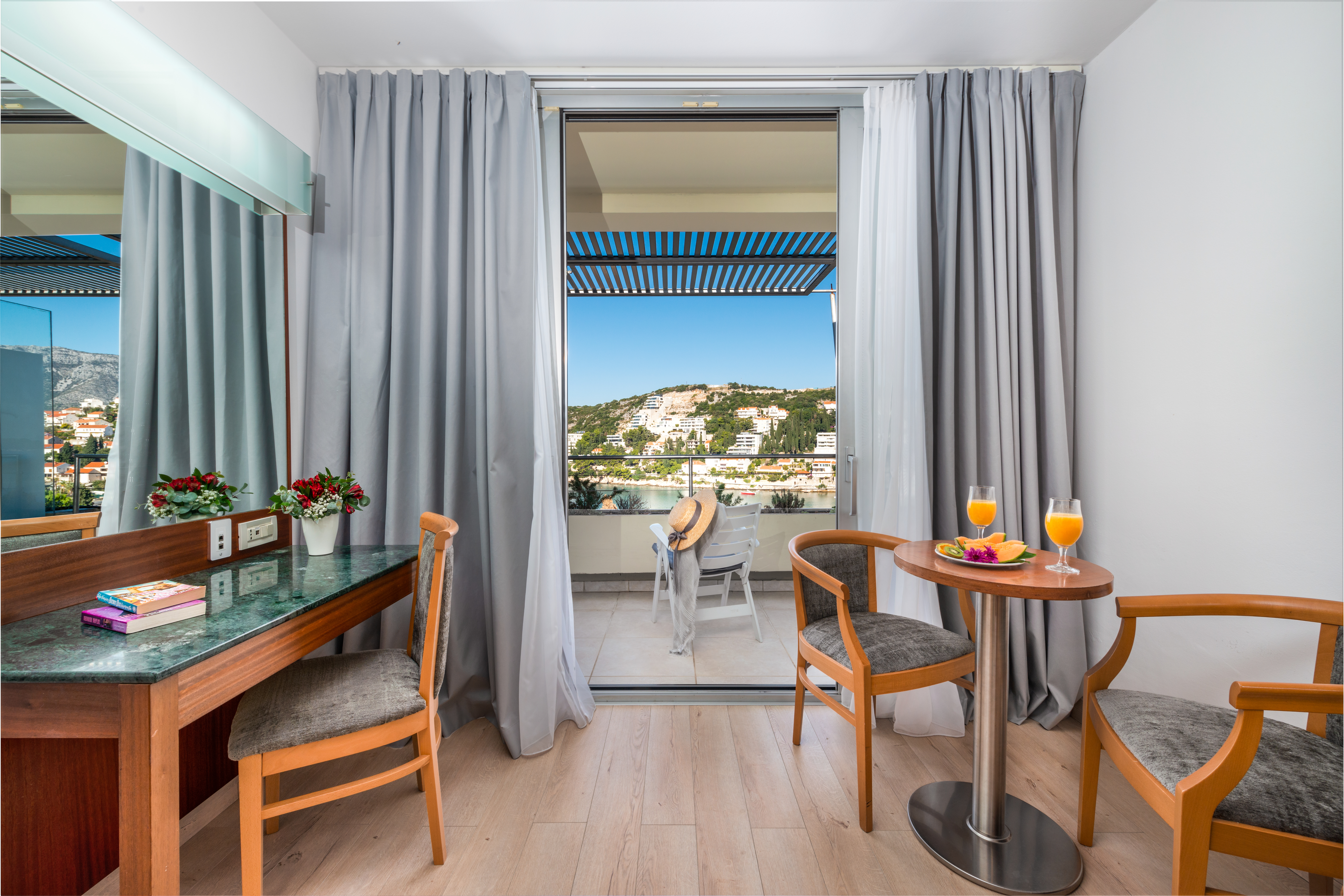 Triple Superior Sea View