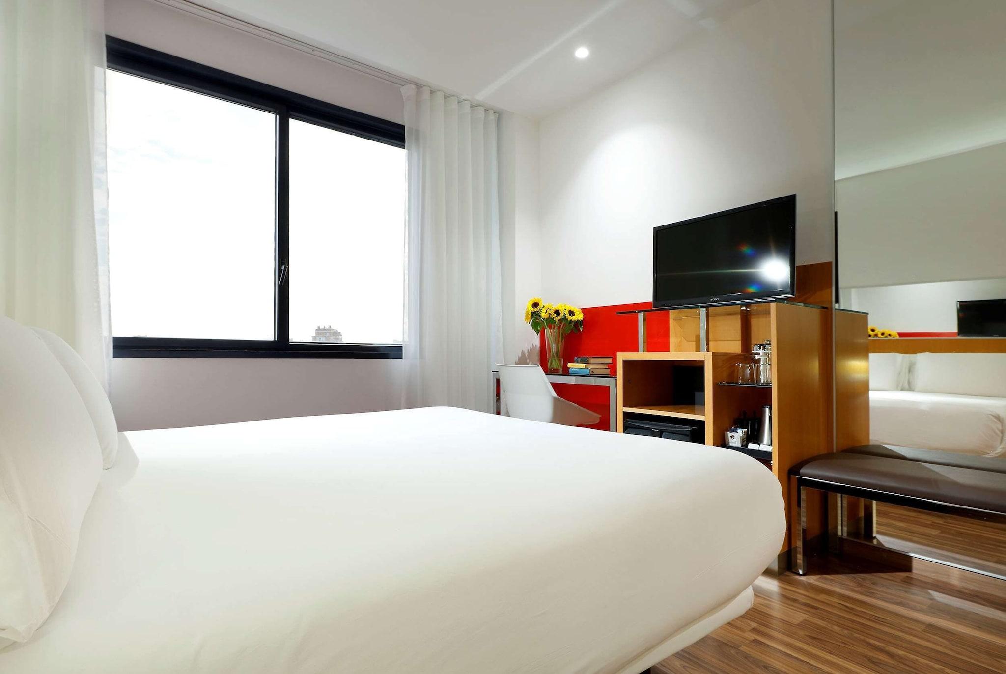 Single Queen Size Bed