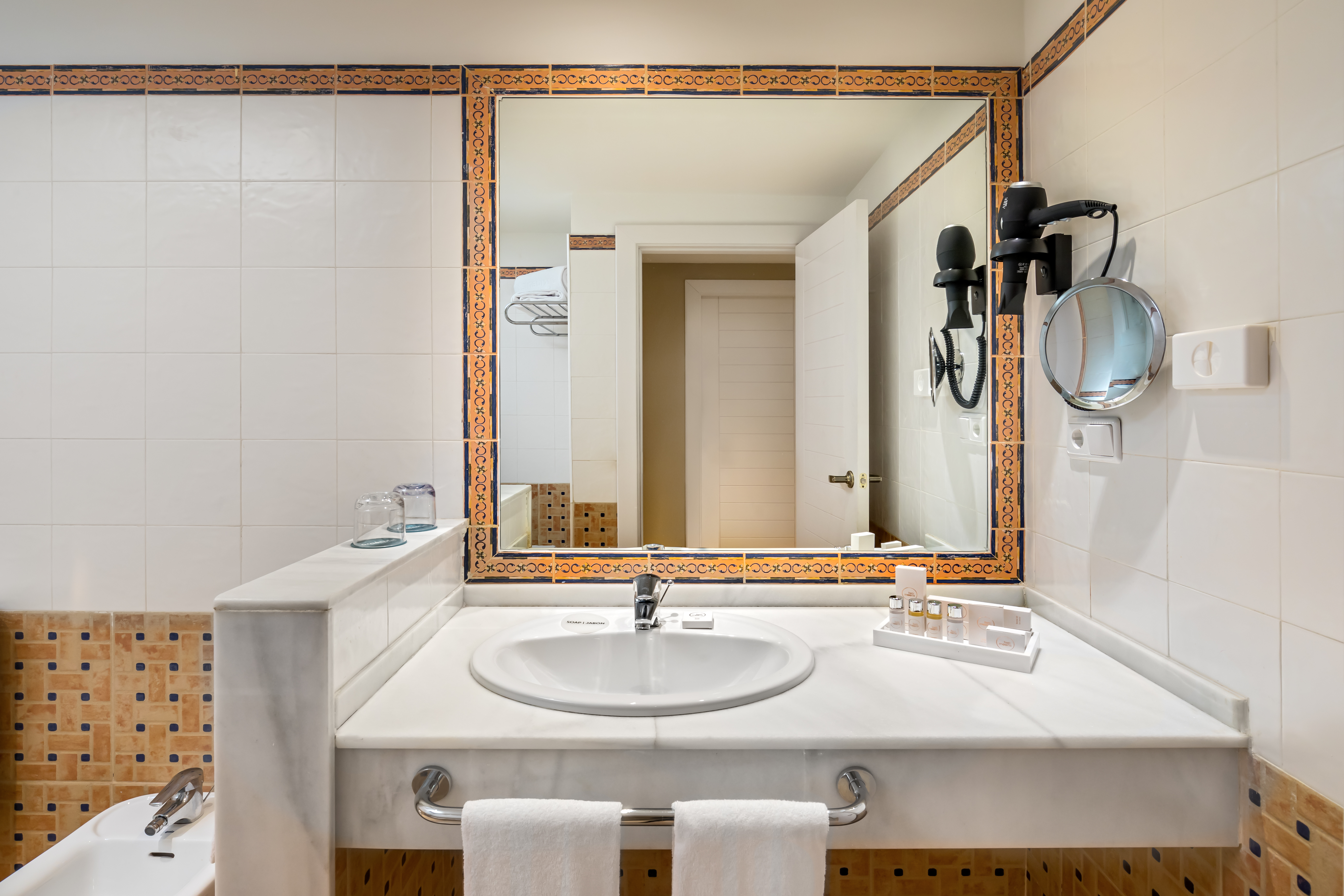 Apartment Deluxe Two Bedroom