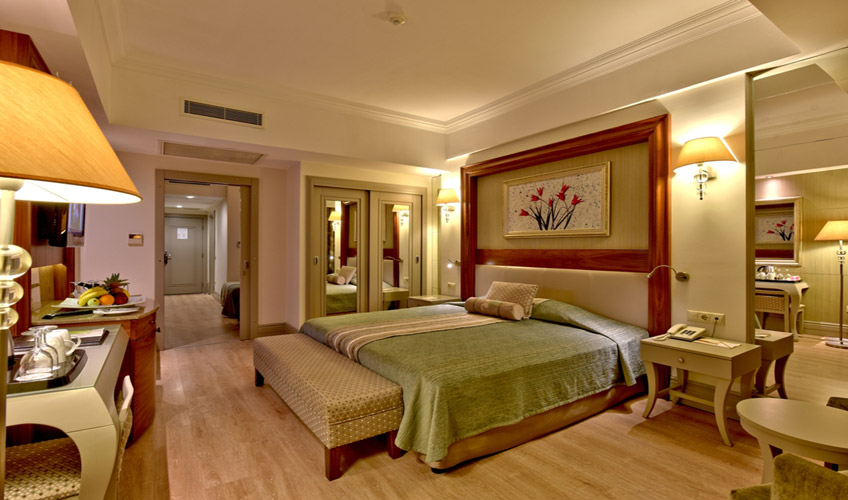 Family Room Land View