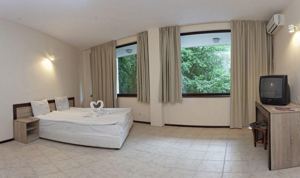 Family Room Standard