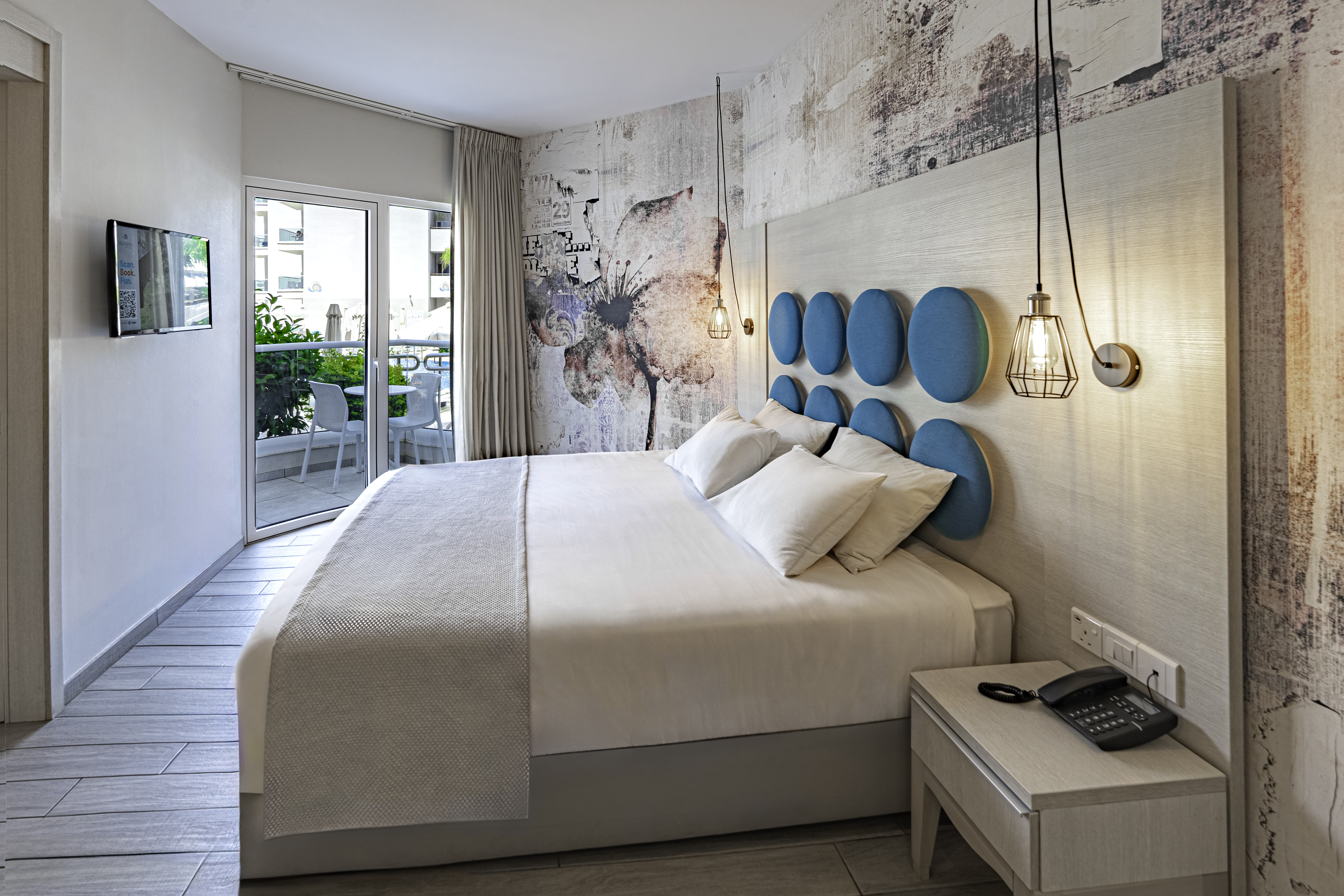 Suite Pool View One Bedroom