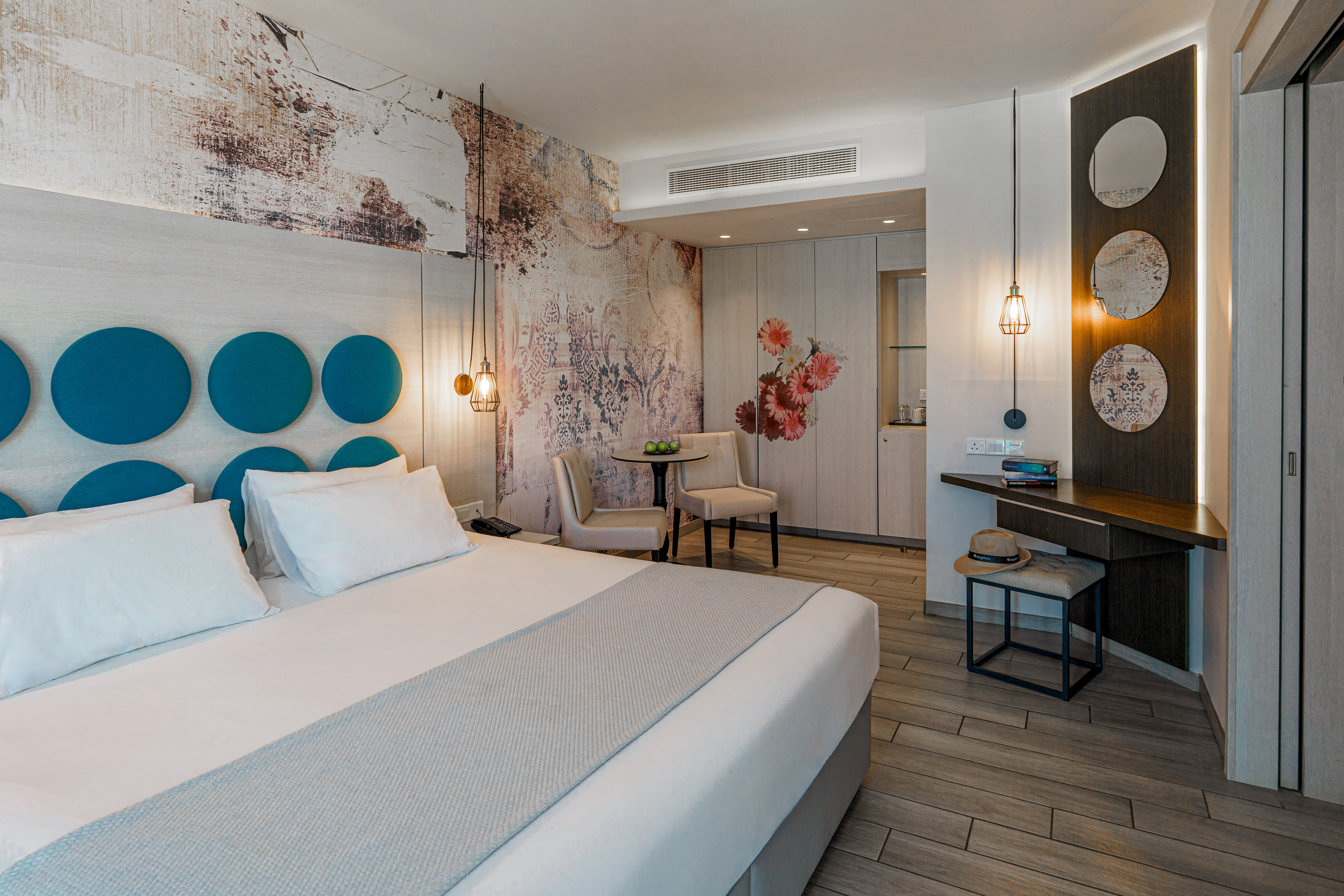 Suite Side Sea View One Bedroom