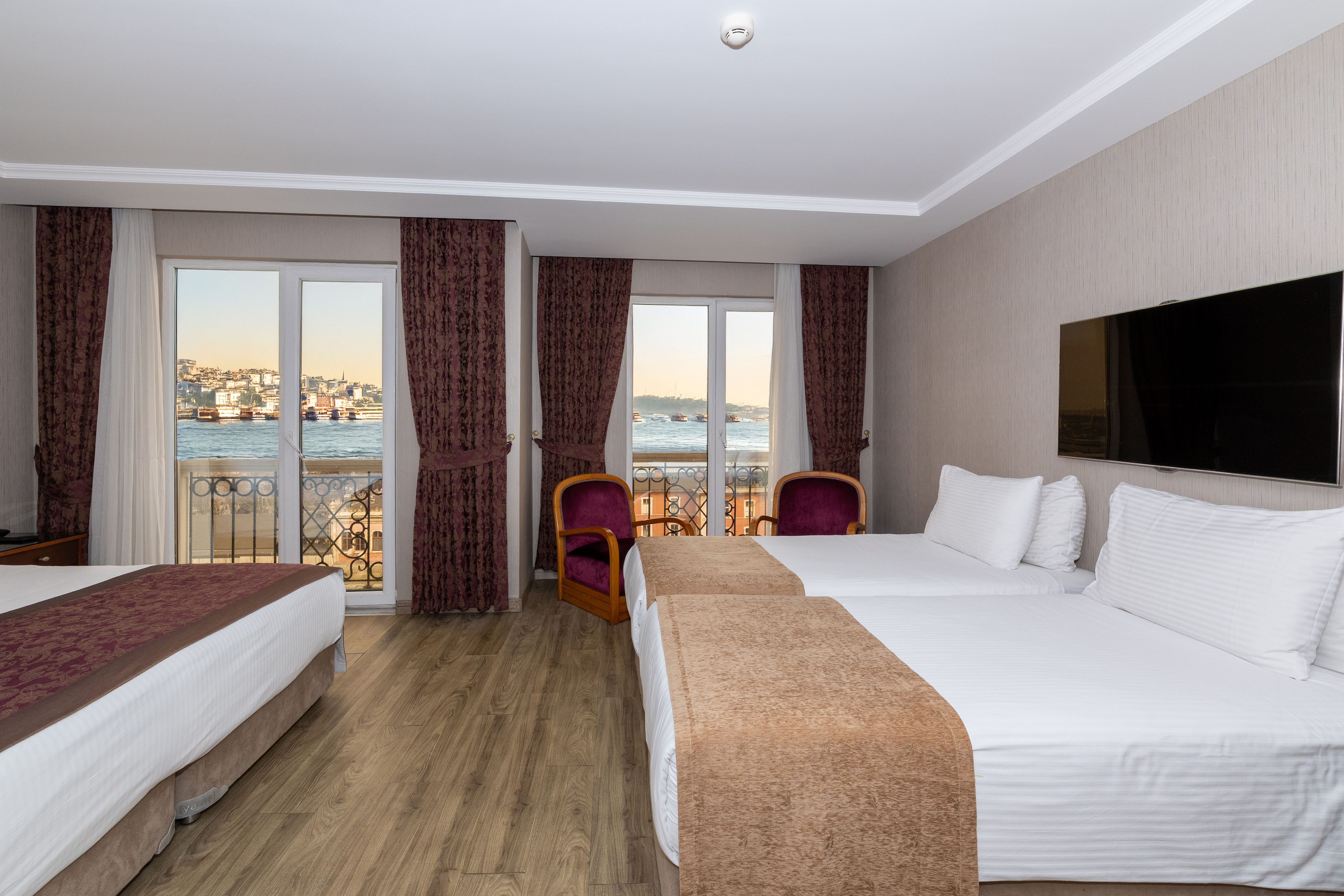 Family Room Superior