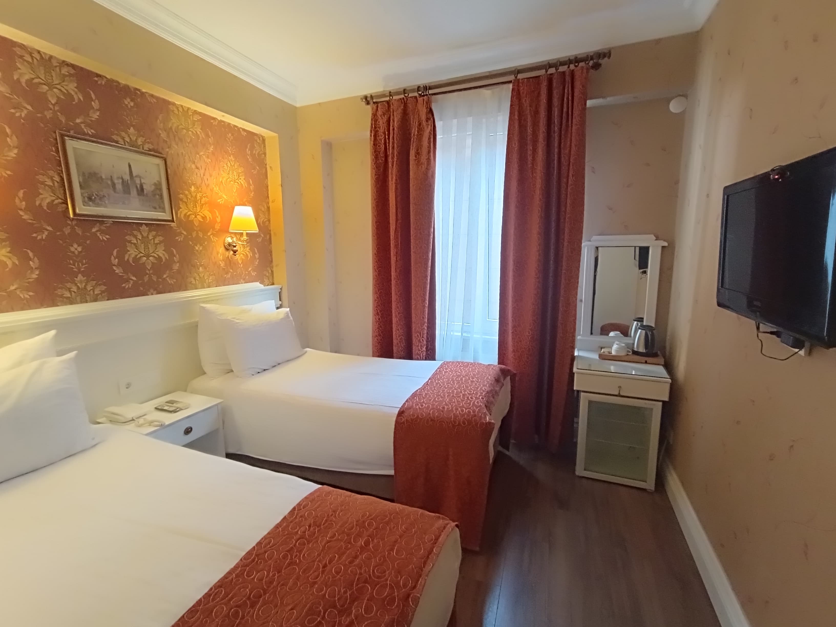 Family Room Connecting Room