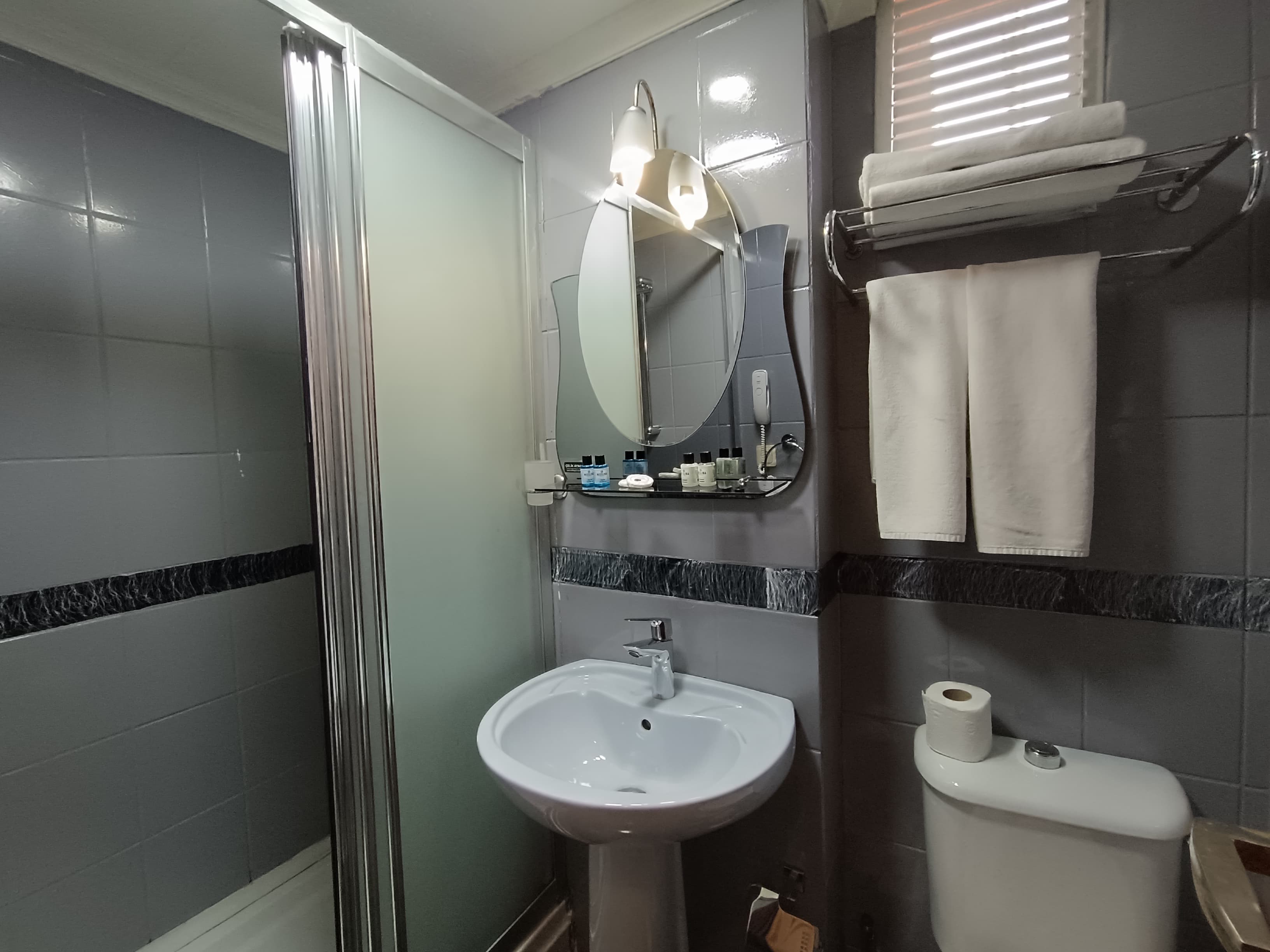 Double or Twin Deluxe