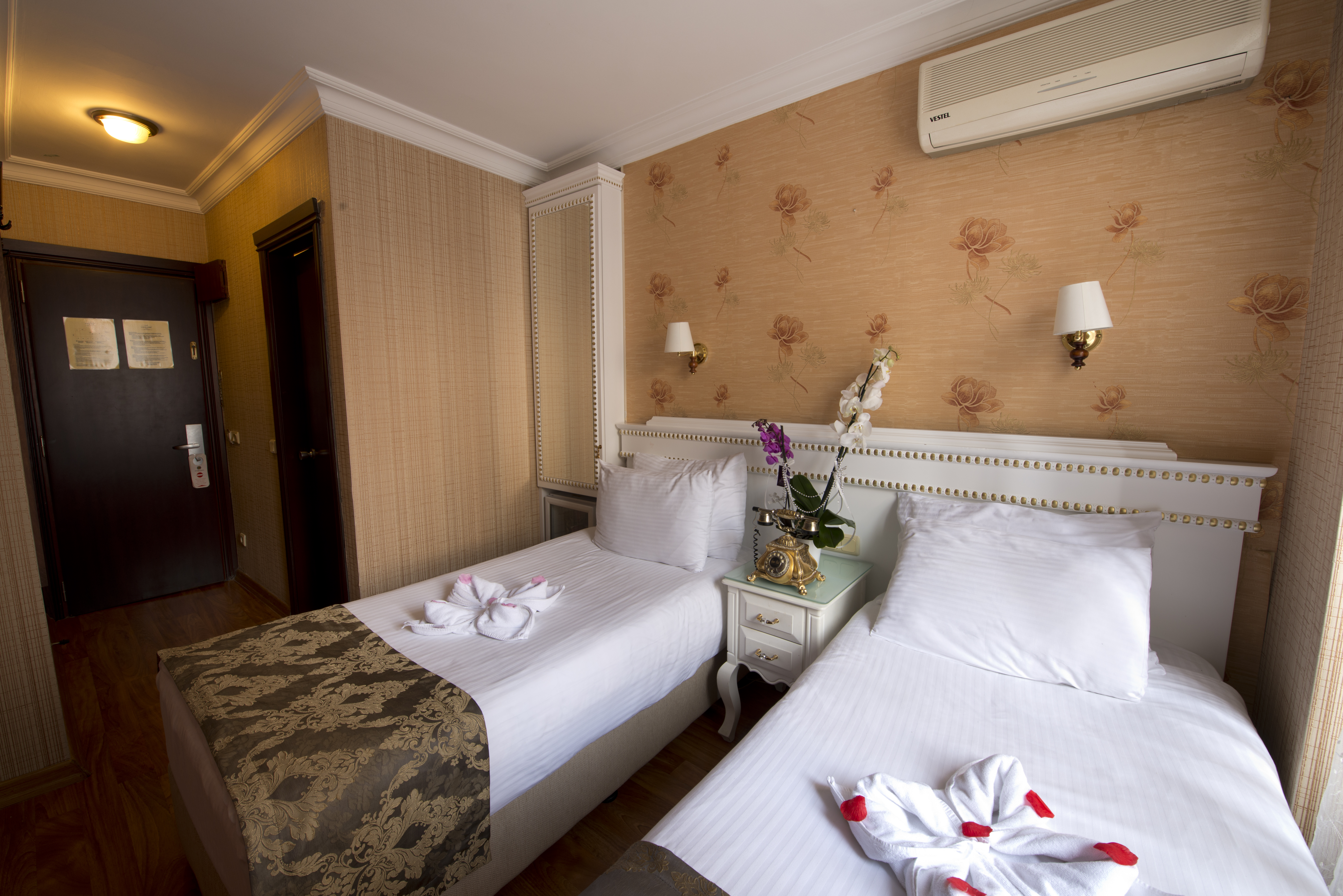 Double or Twin Standard