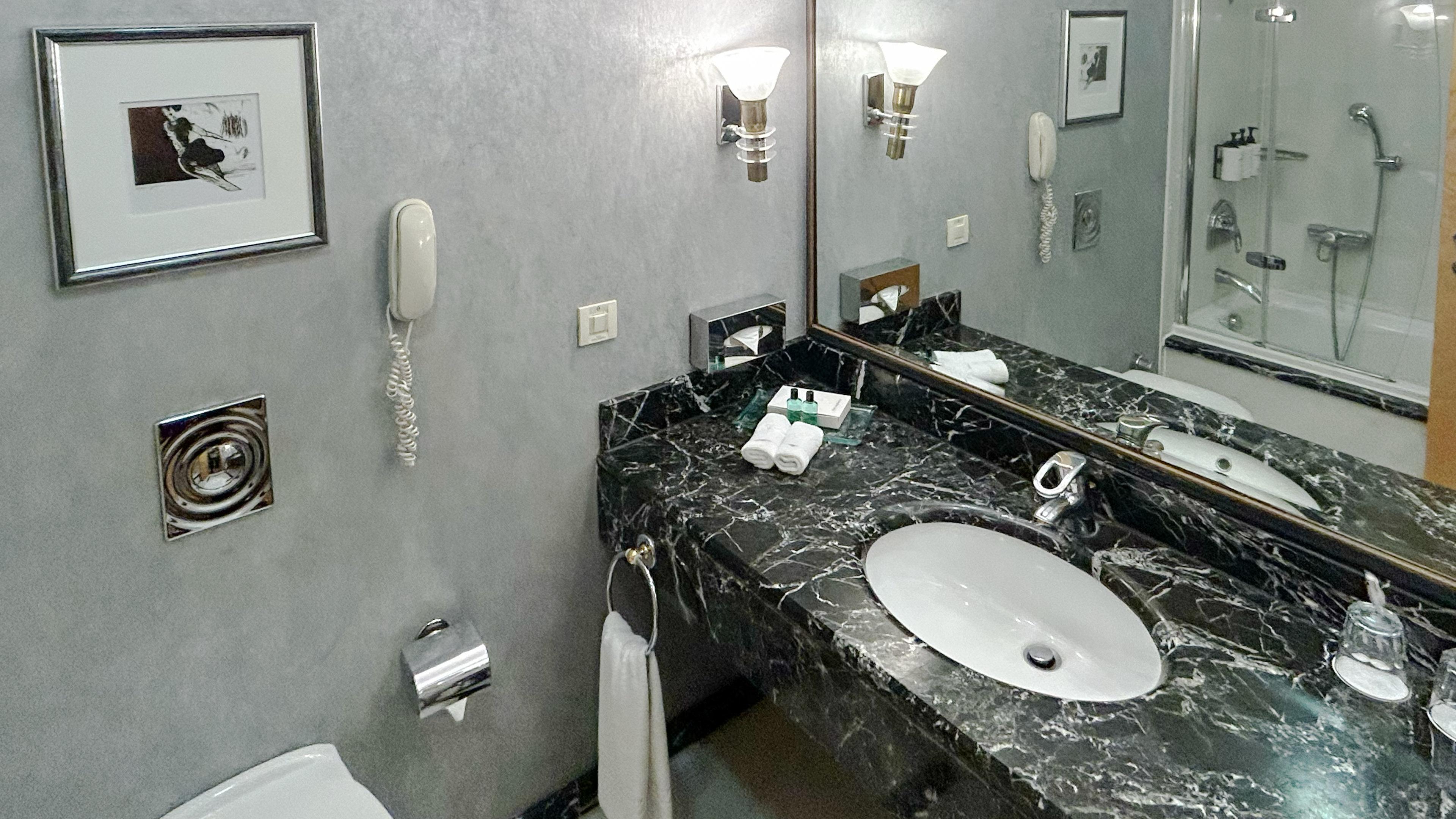 Double Classic City View