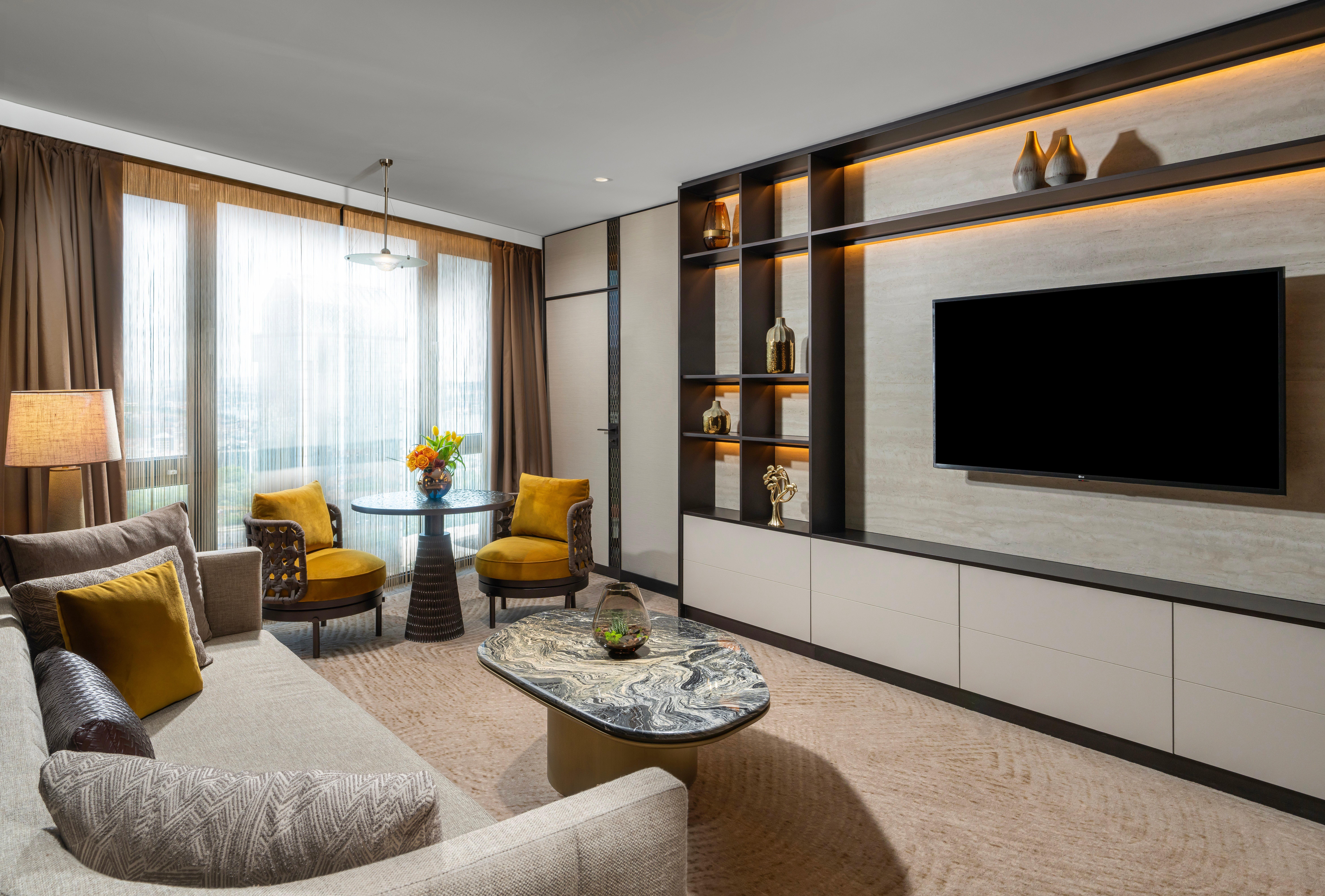 Junior Suite Sea View King Bed