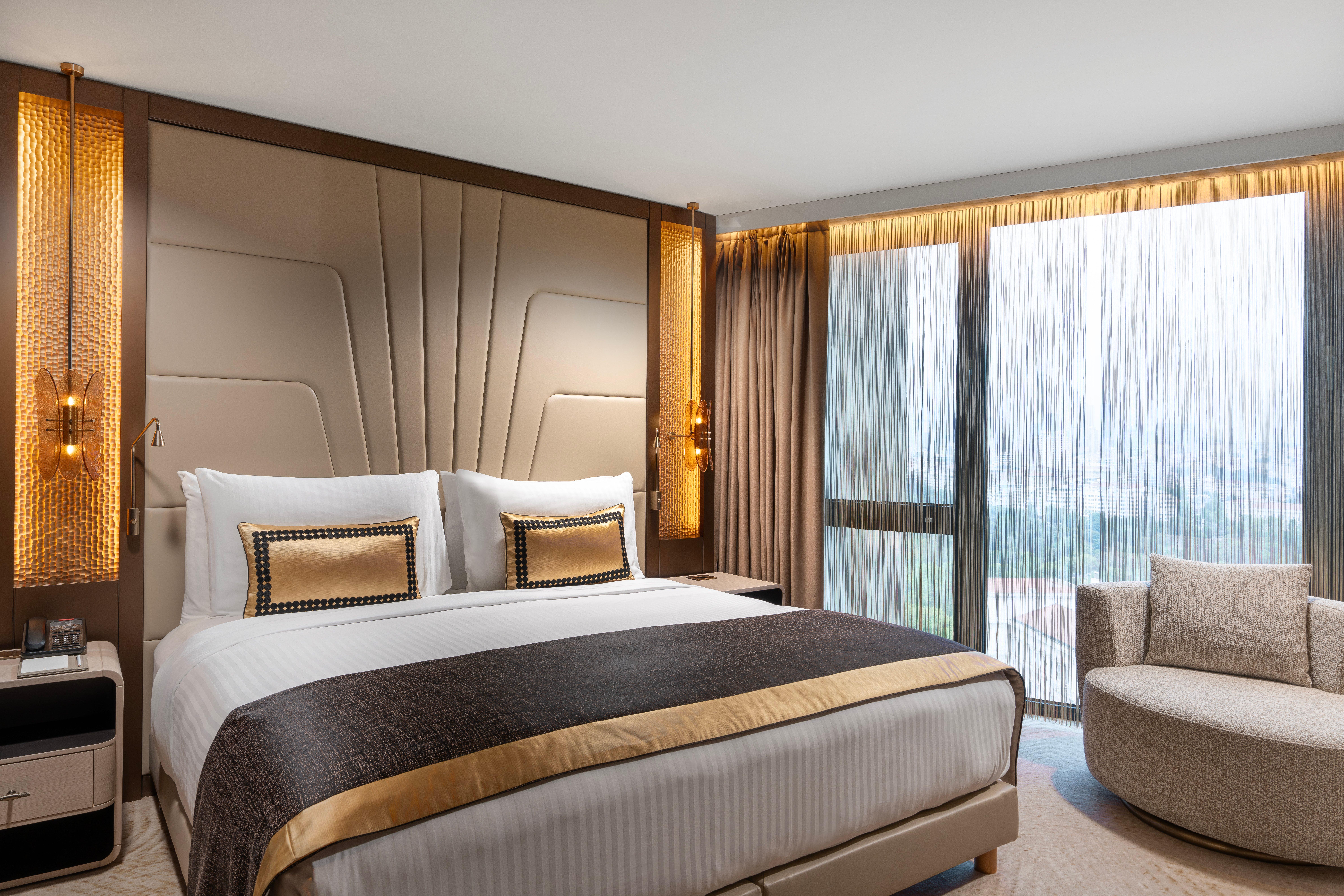 Junior Suite Sea View King Bed