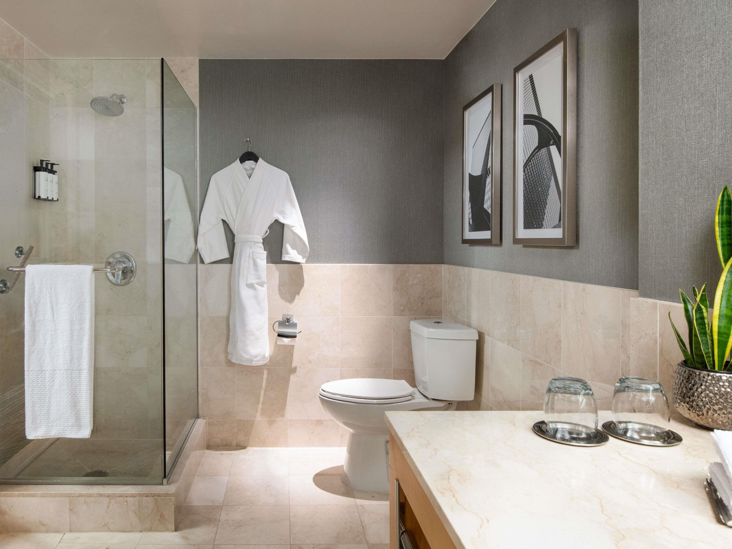 Junior Suite King Size Bed