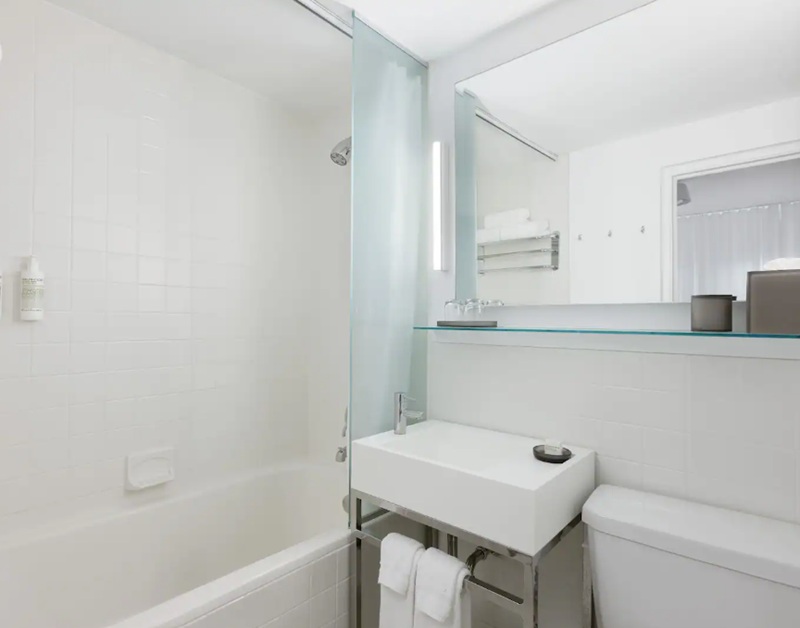 Double Accessible King Size Bed