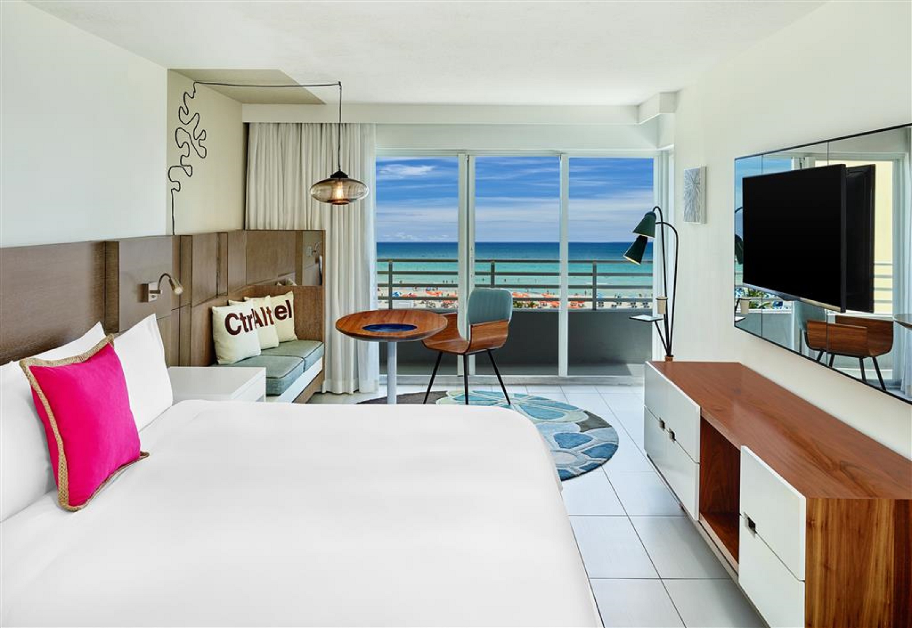 Double Ocean Front King Bed