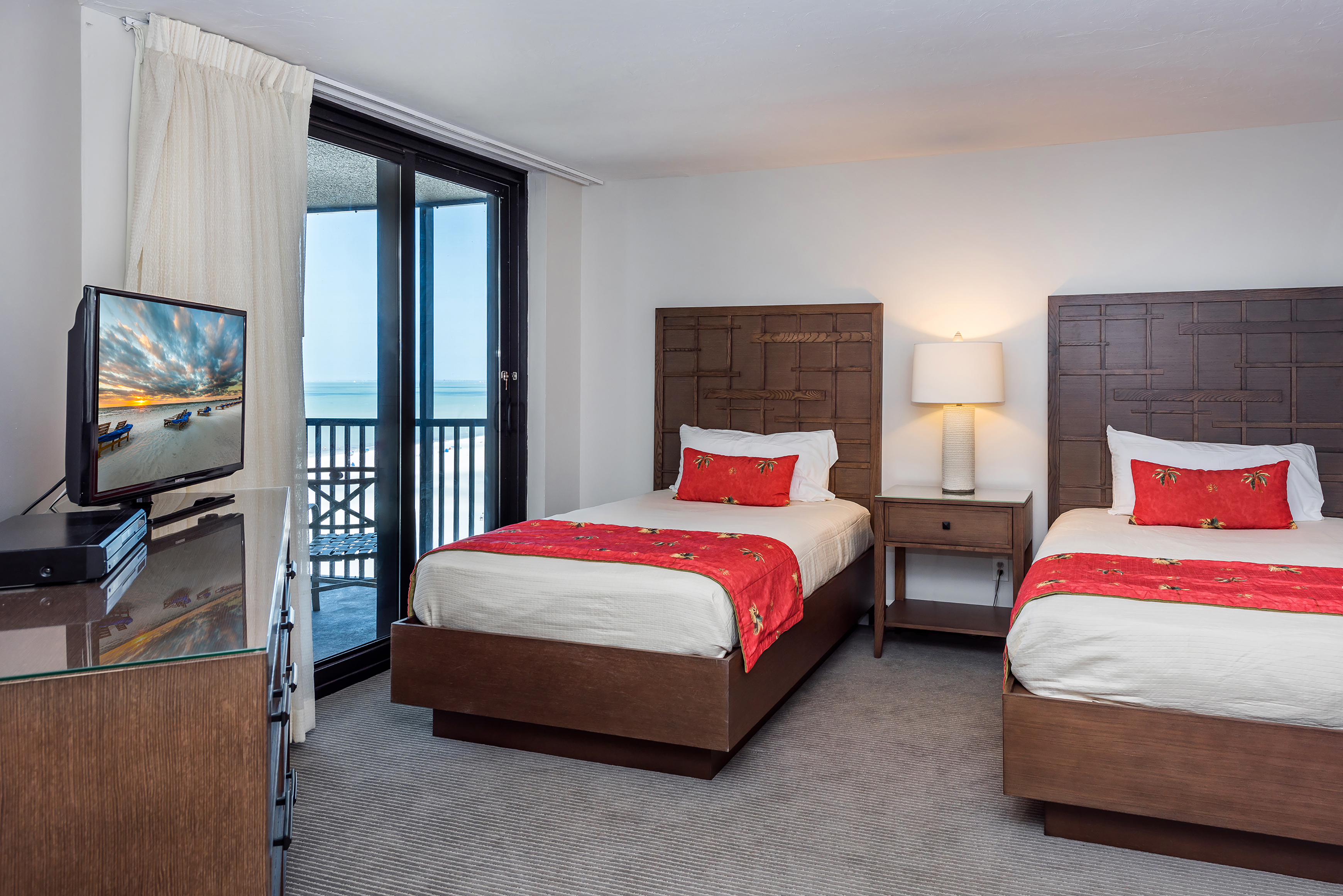 Suite Beach Front Two Bedrooms