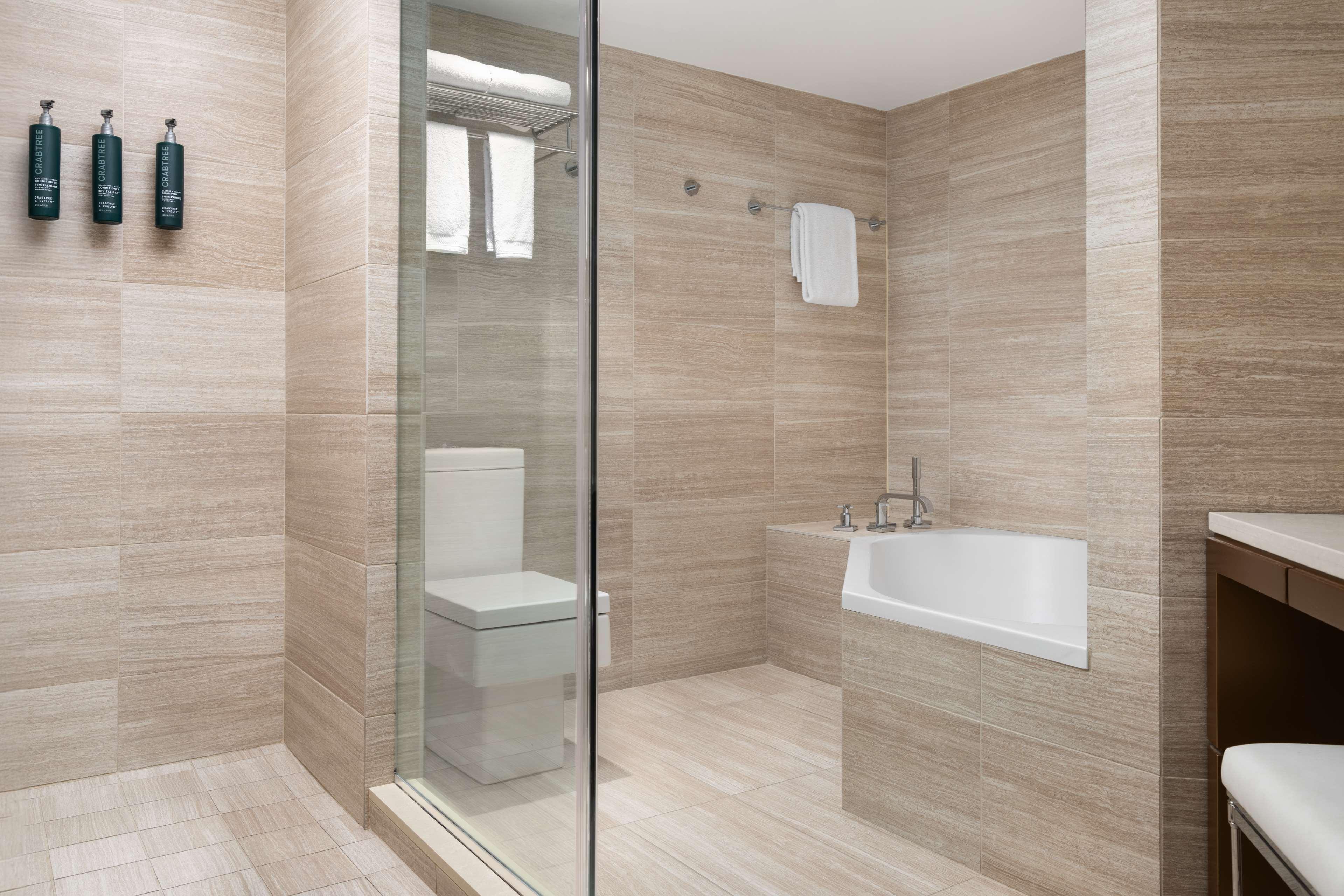 Suite Deluxe One Bedroom