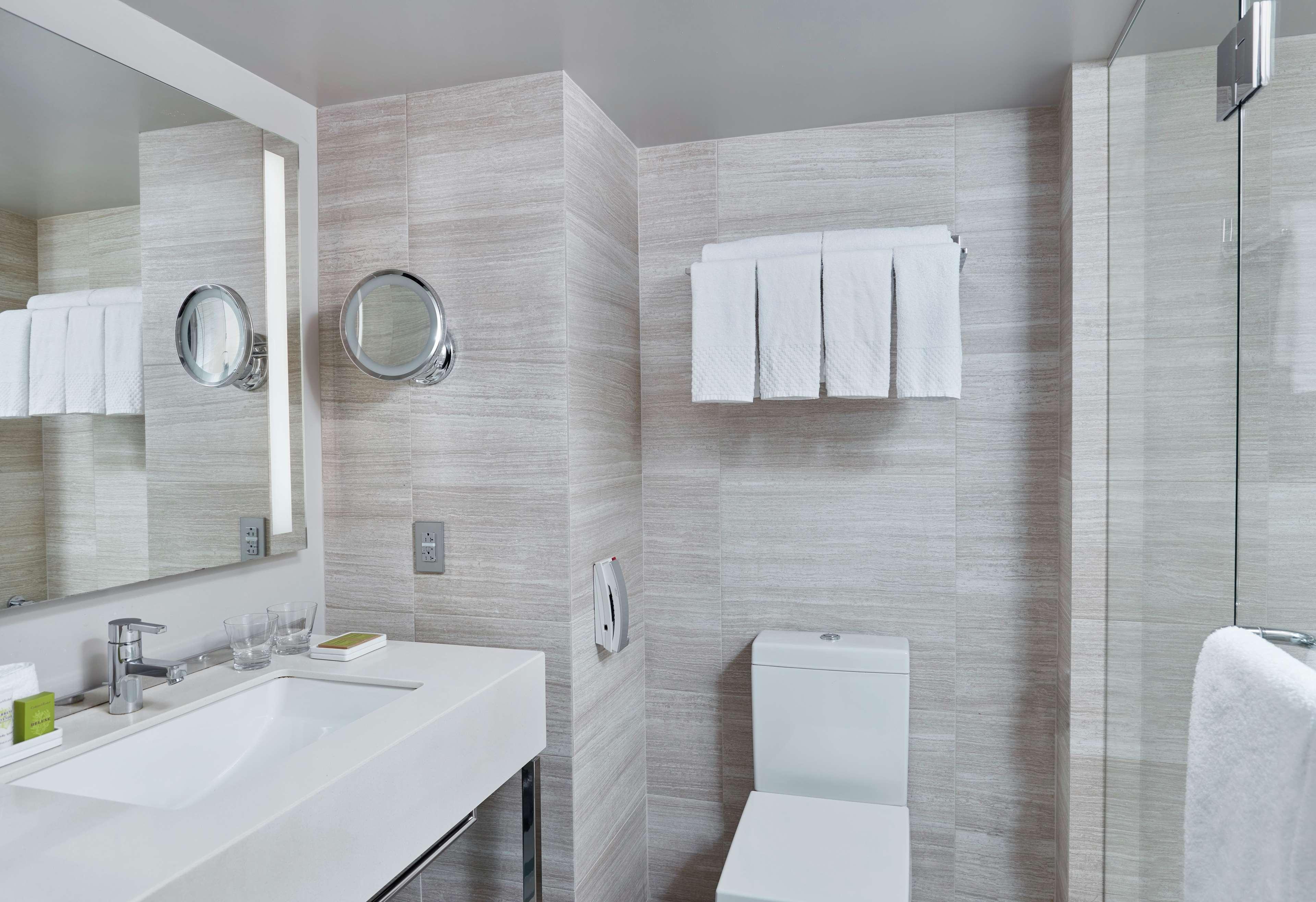 Room City View Two Double Beds