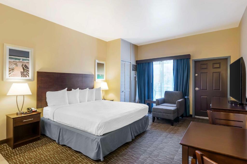 Suite Two Queen Beds Non Smoking