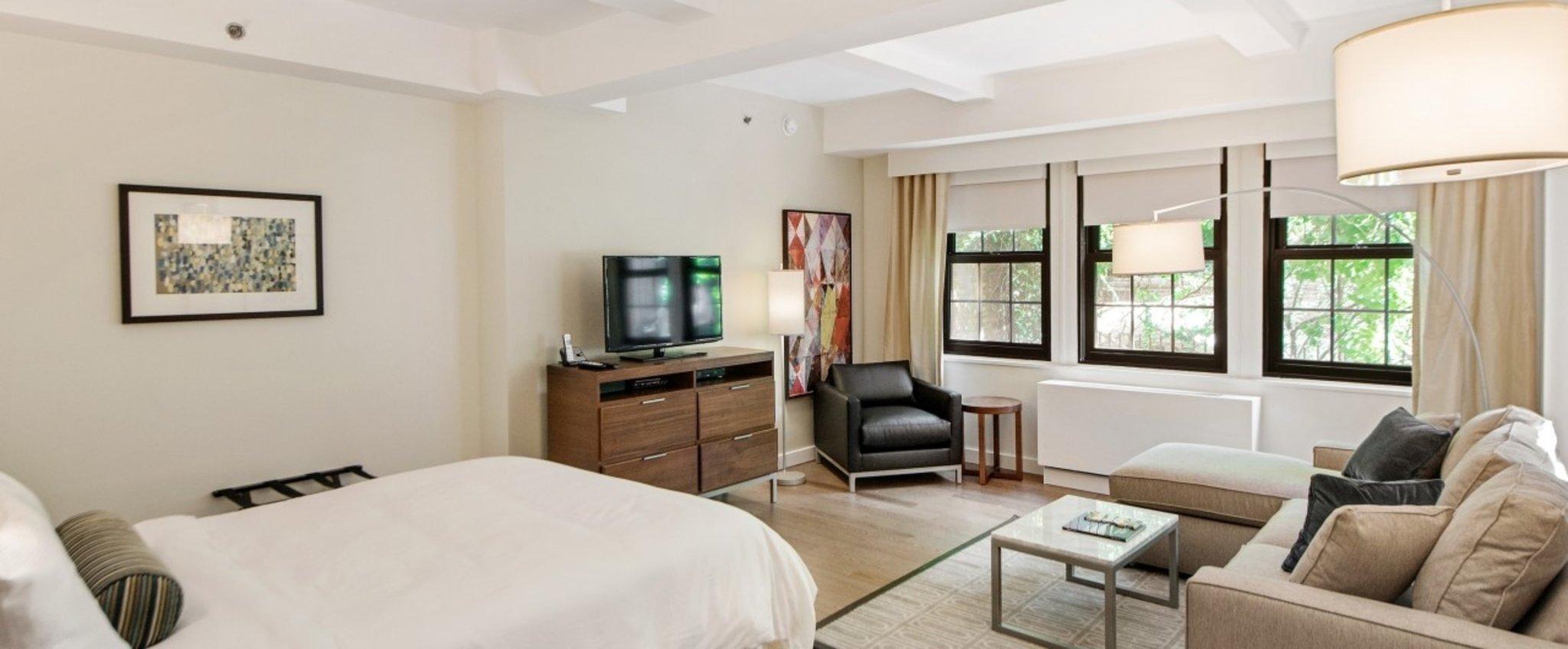 Studio Queen Size Bed