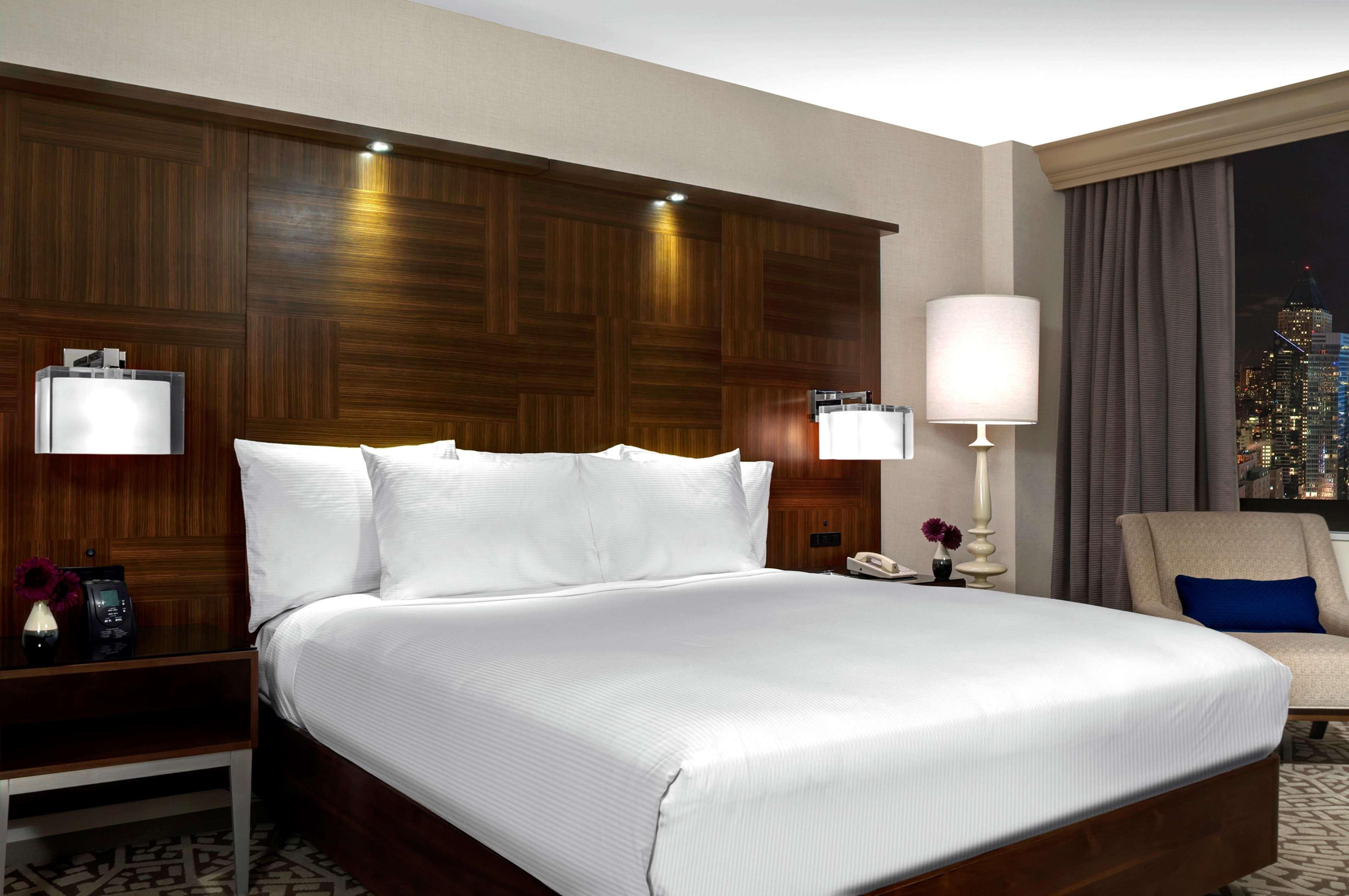 Double Deluxe King Bed