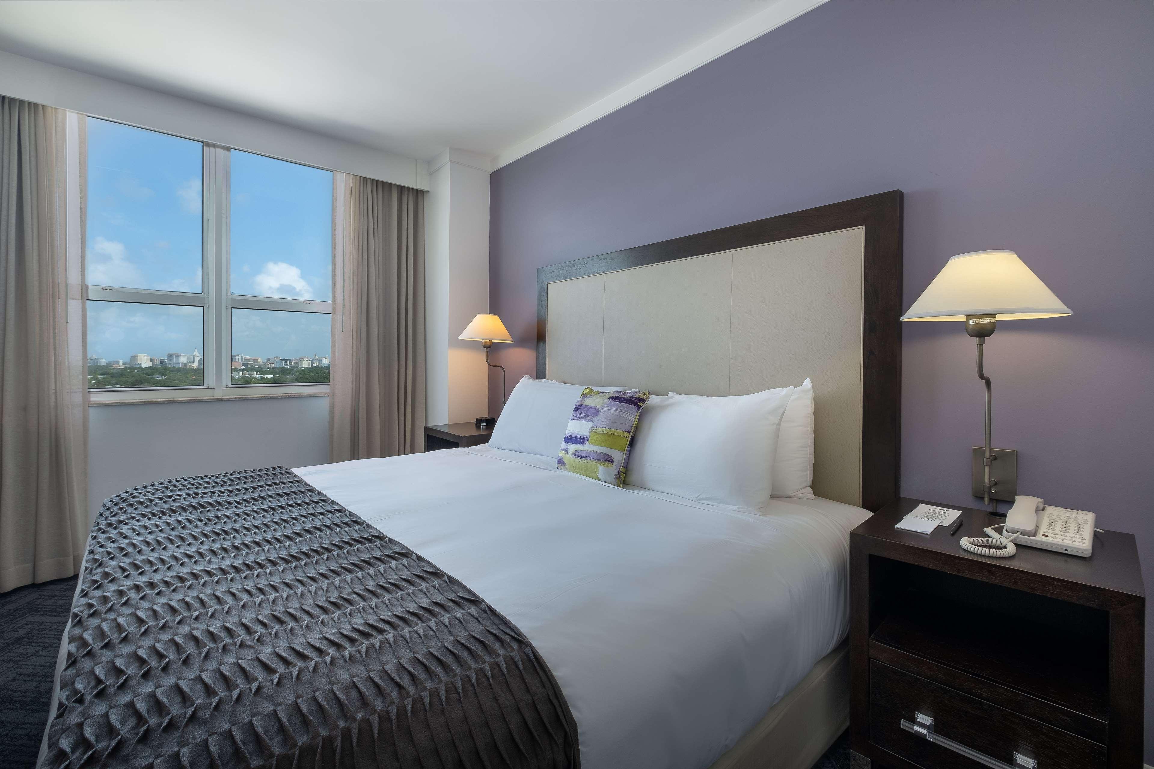 Room City View King Bed