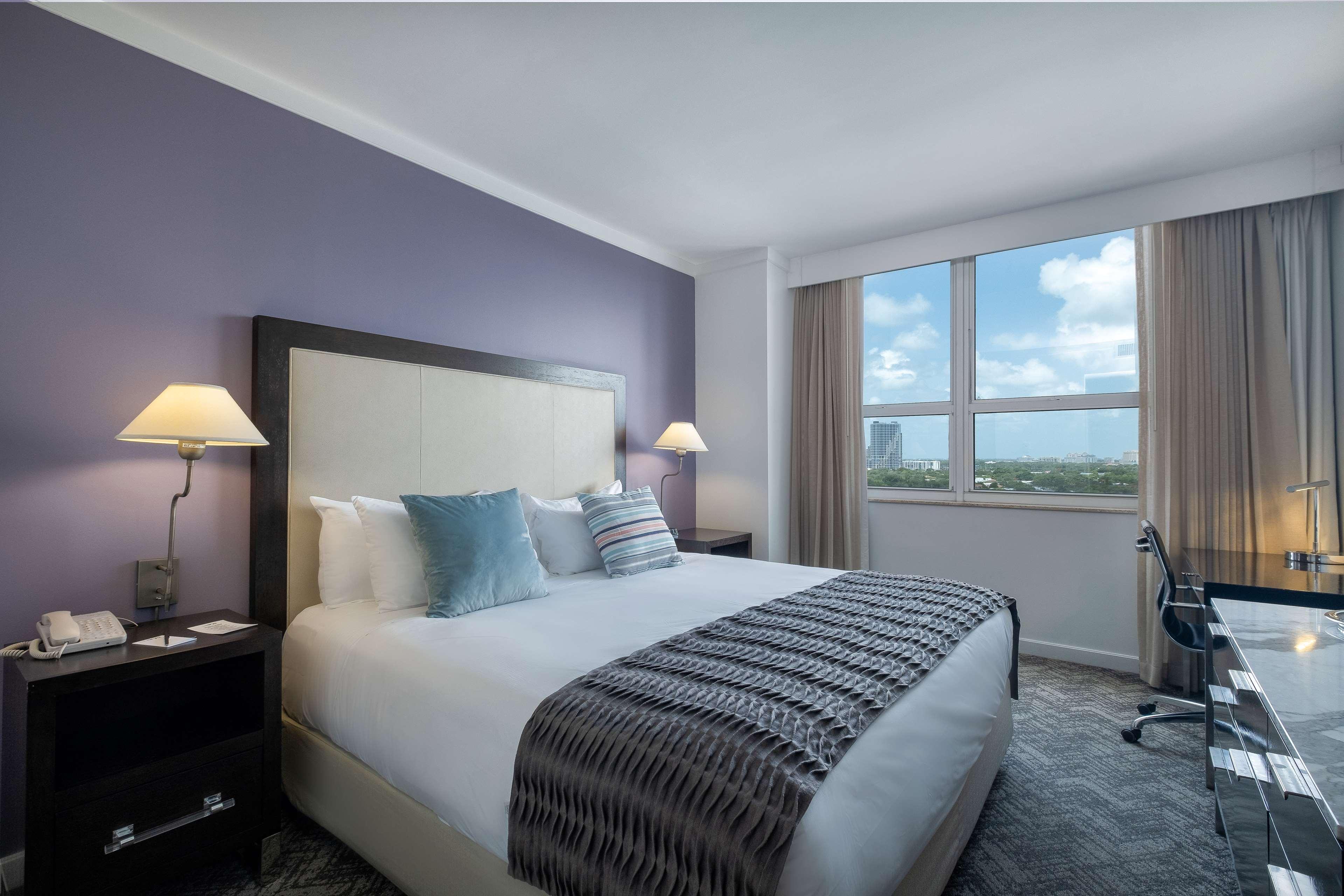 Room City View King Bed