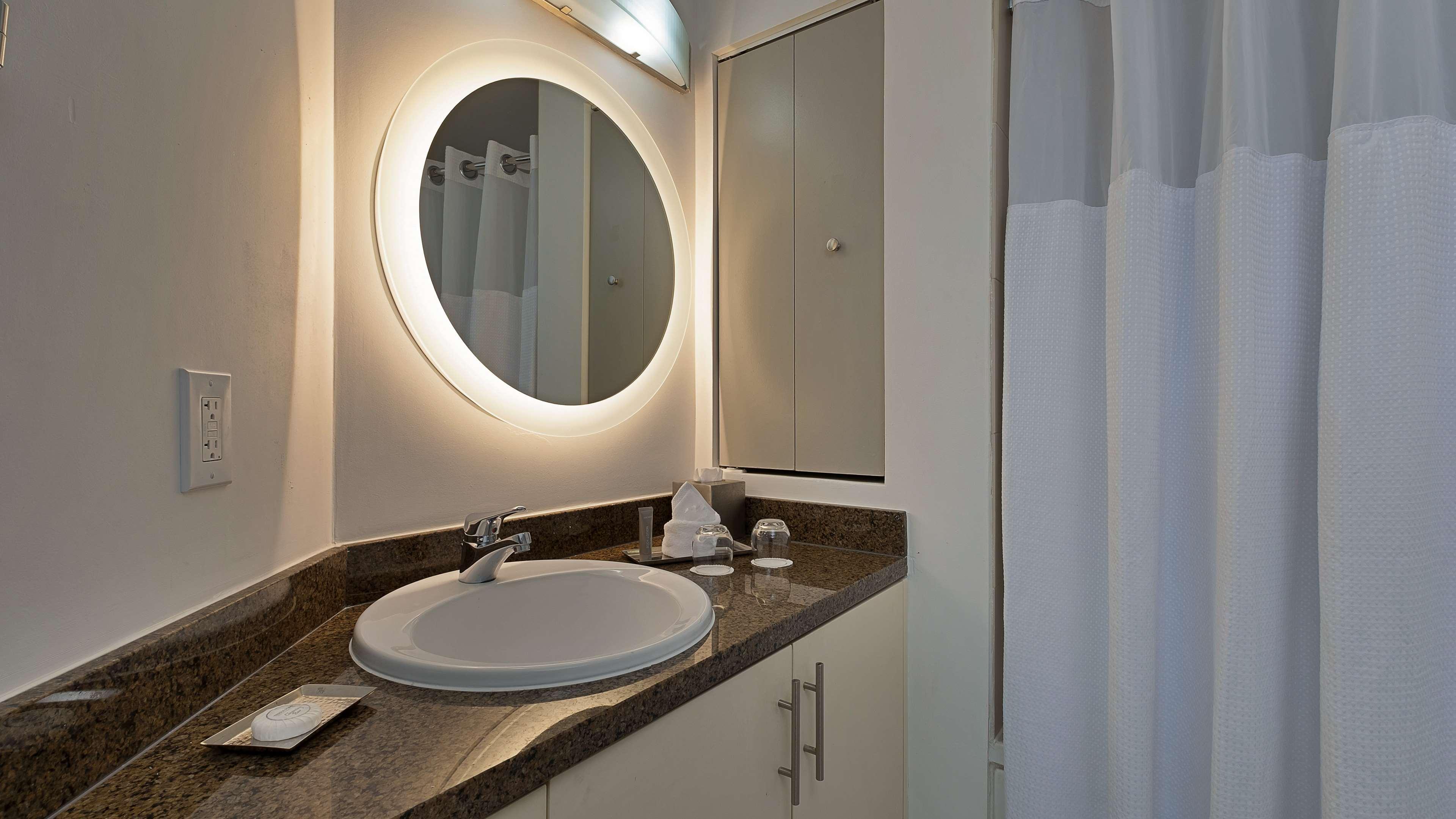 Room Bay View King Bed