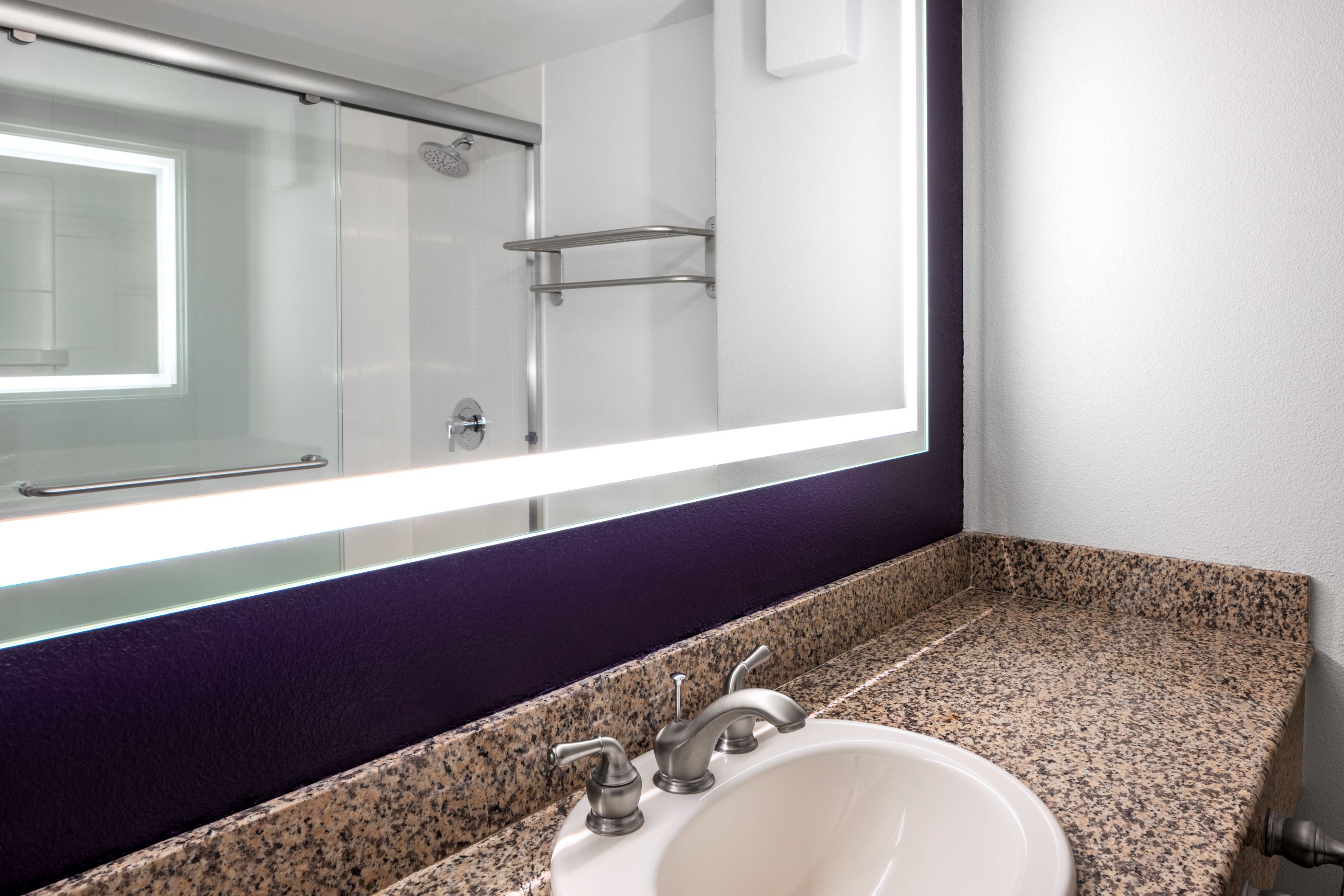 Double King Bed Non Smoking