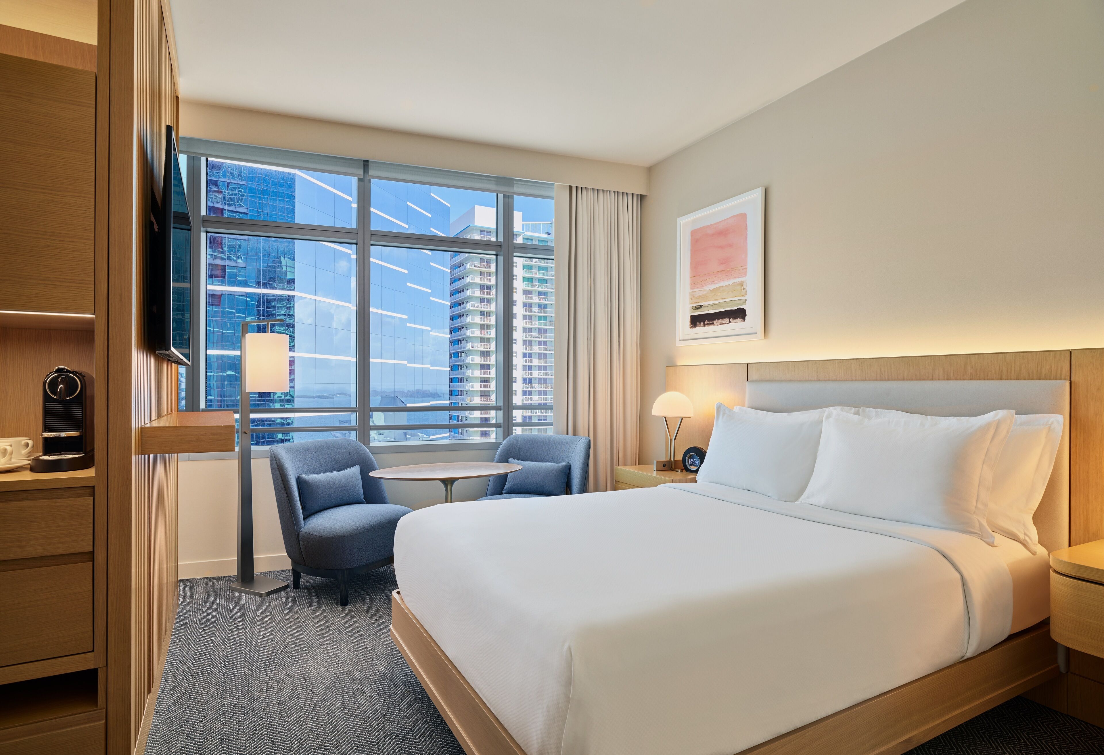 Room City View Queen Bed