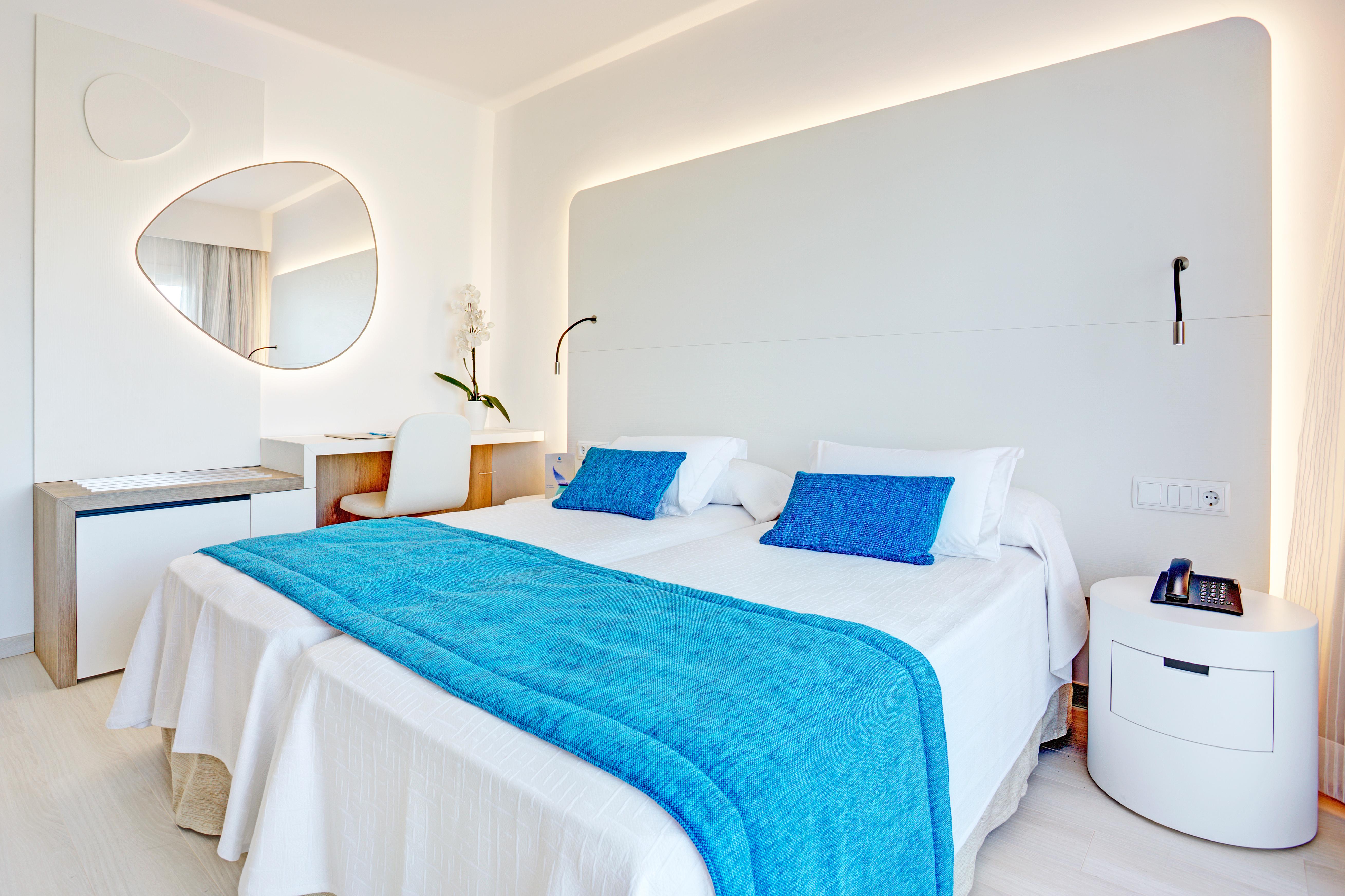 Double or Twin Standard