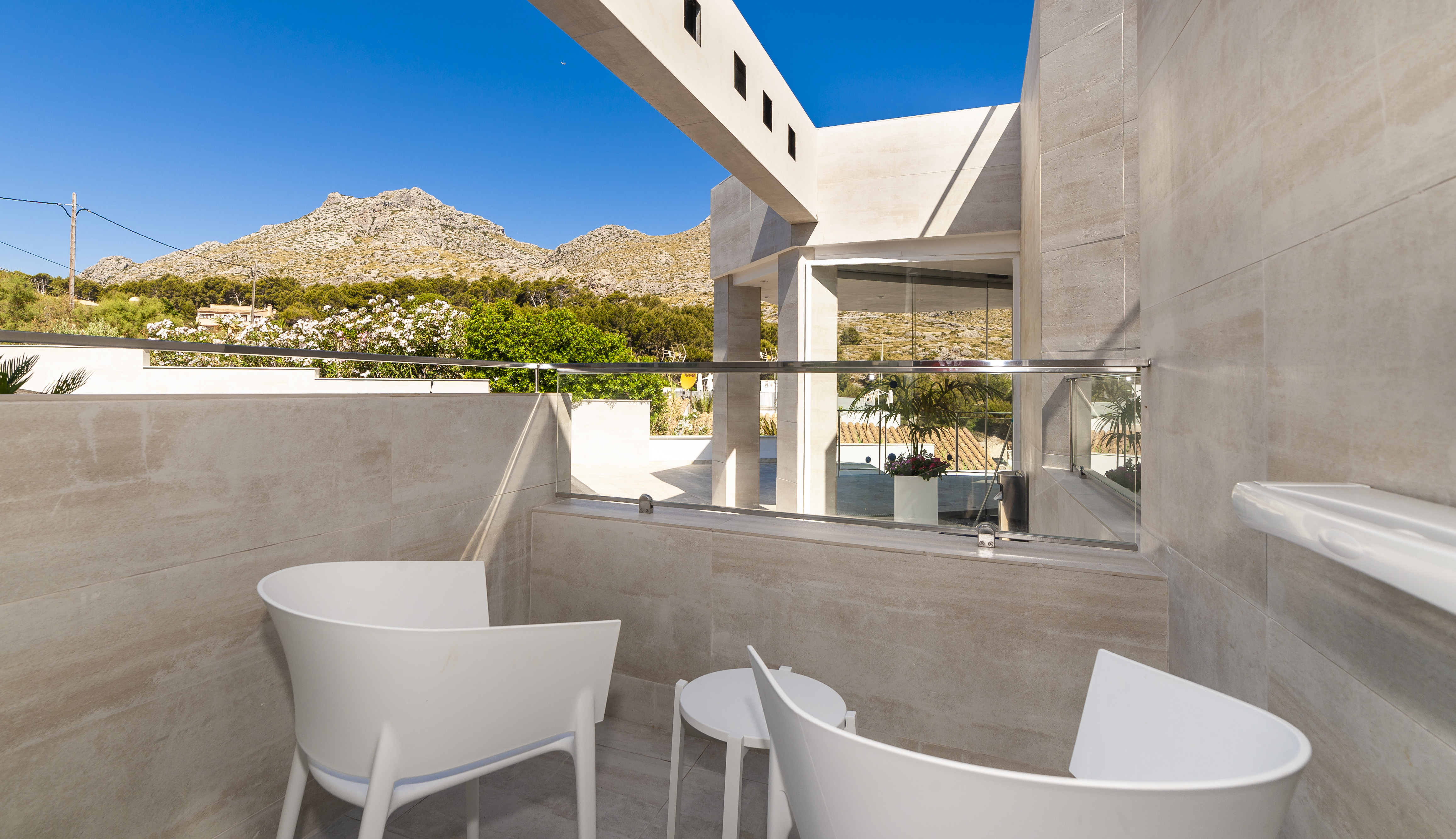 Double or Twin Standard