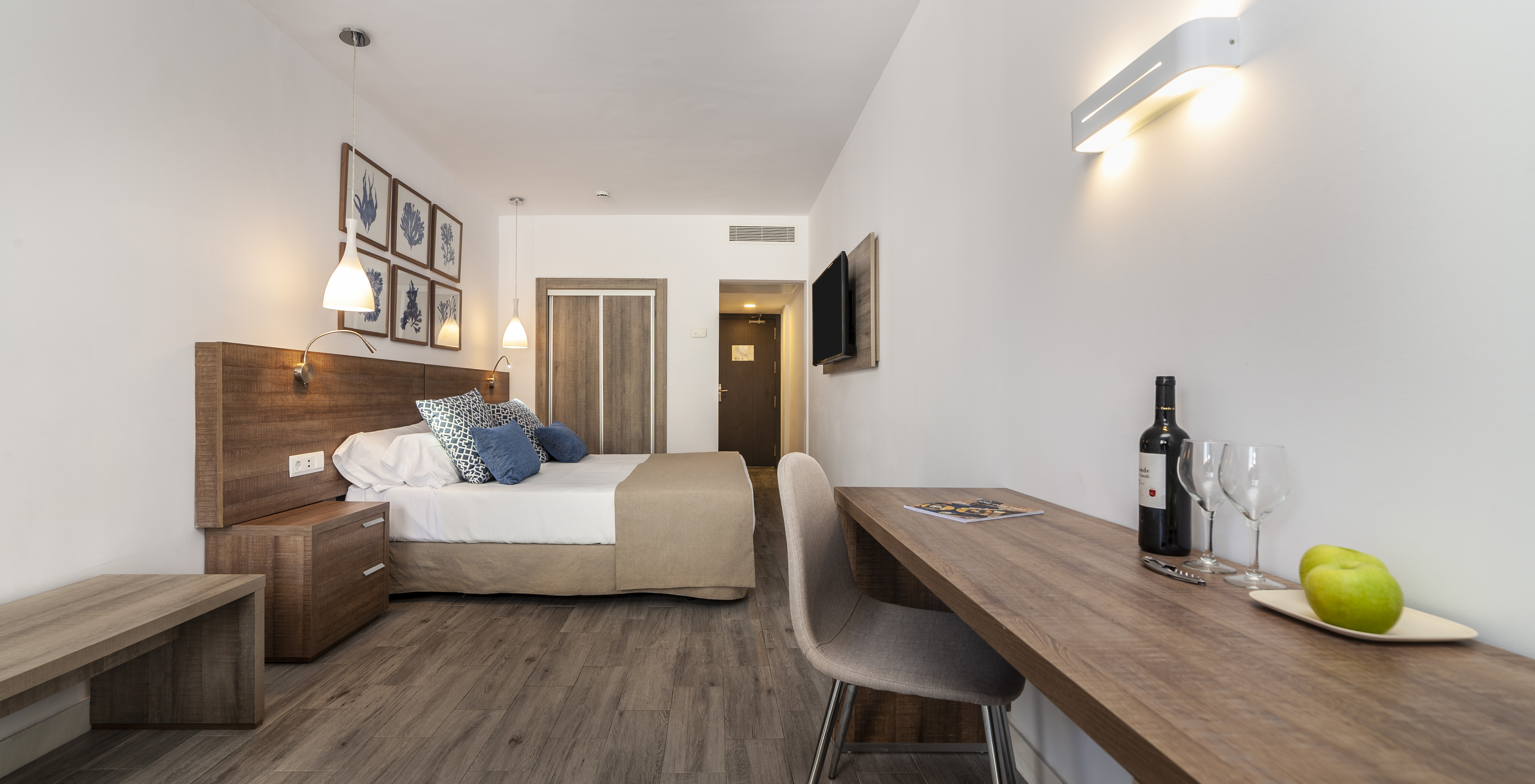 Double or Twin Standard