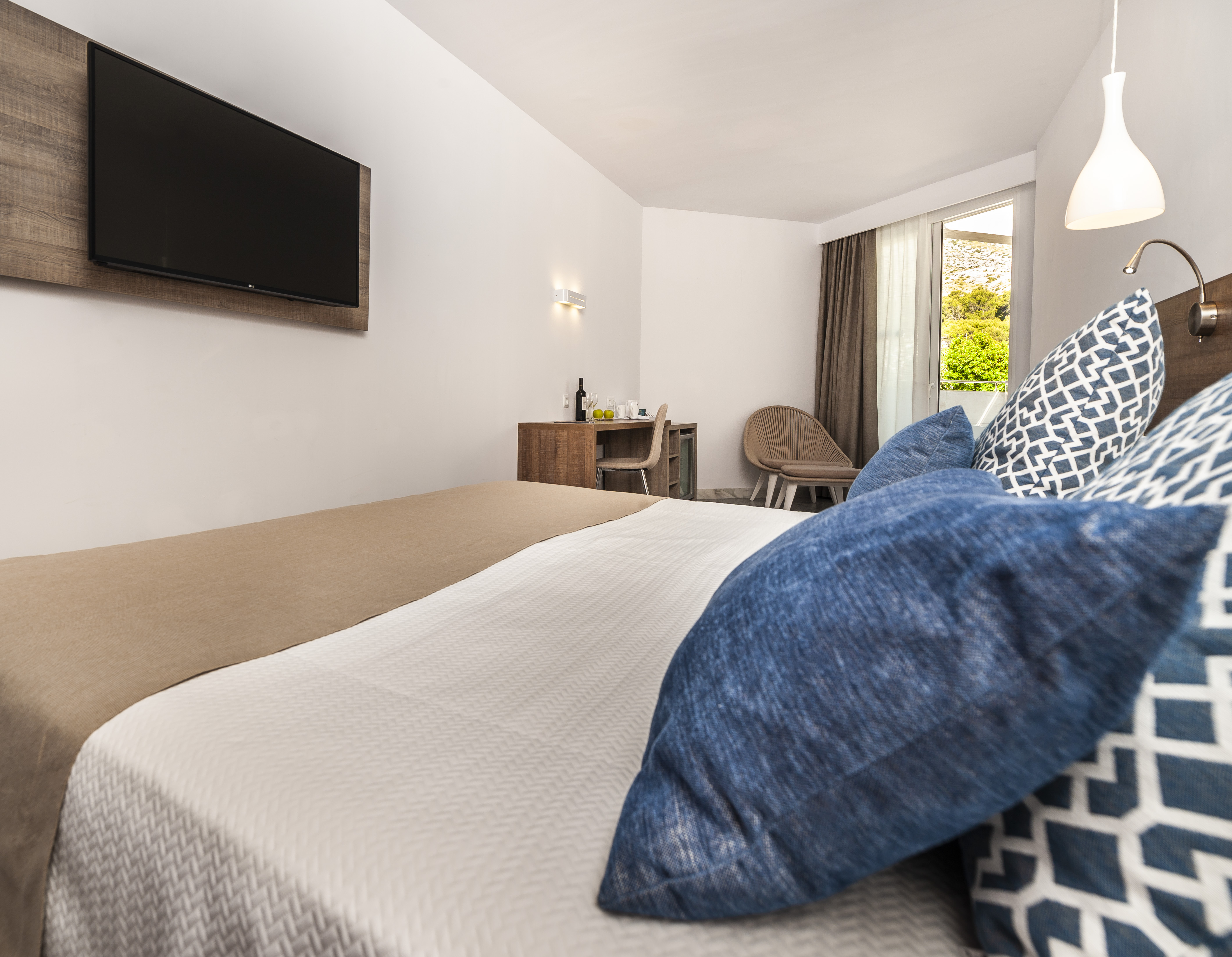 Double or Twin Standard