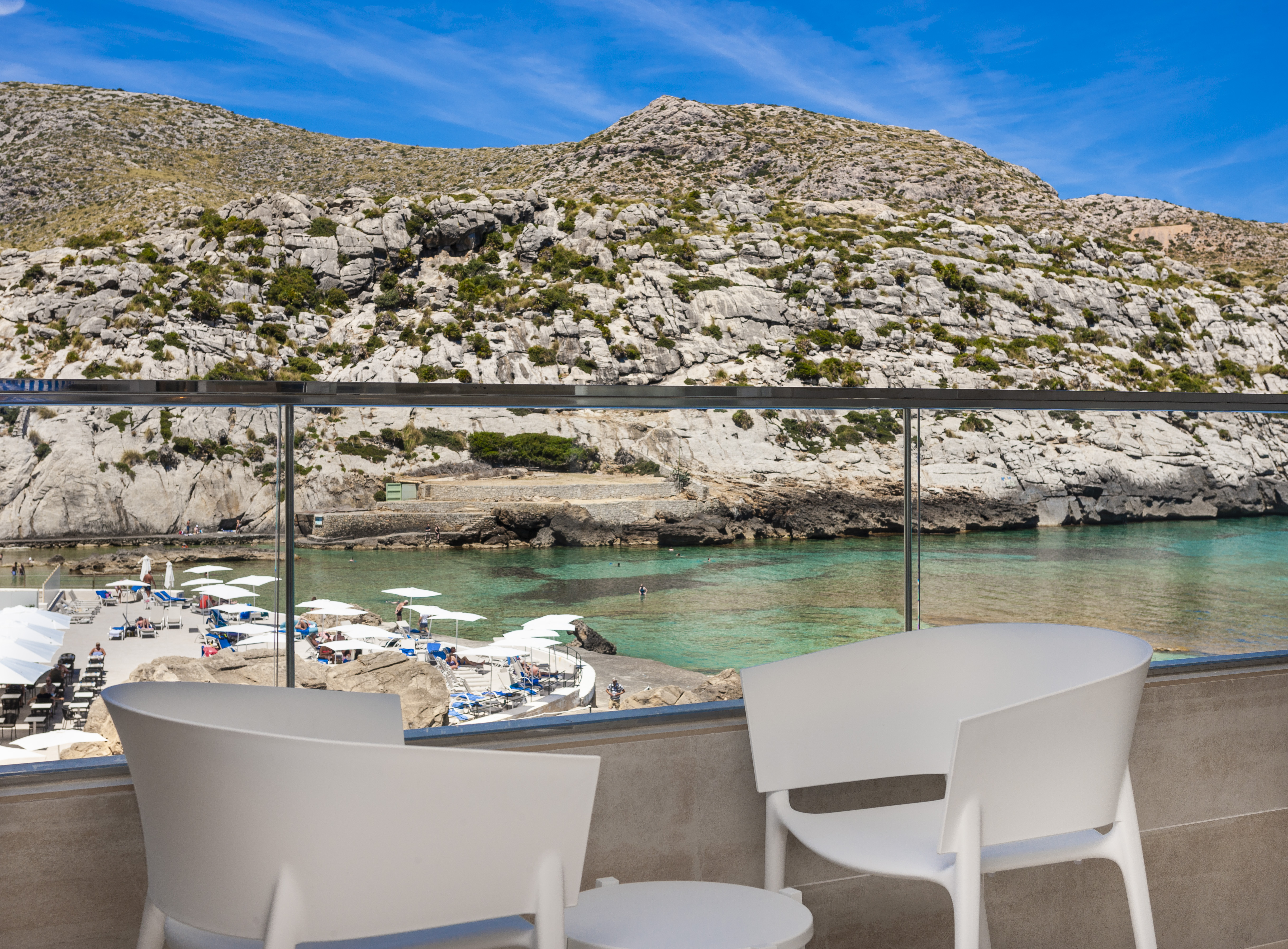 Double or Twin Deluxe Sea View