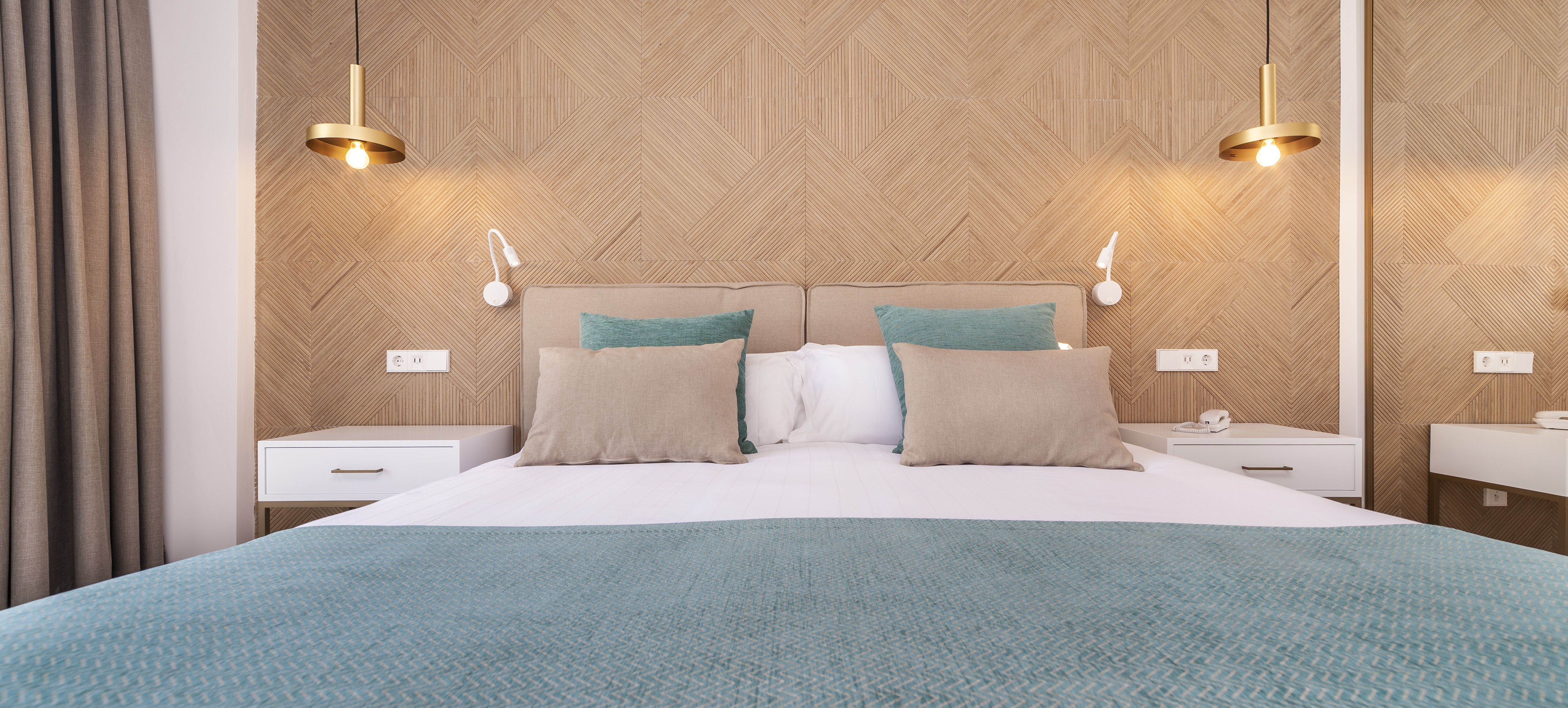 Double or Twin Deluxe Sea View