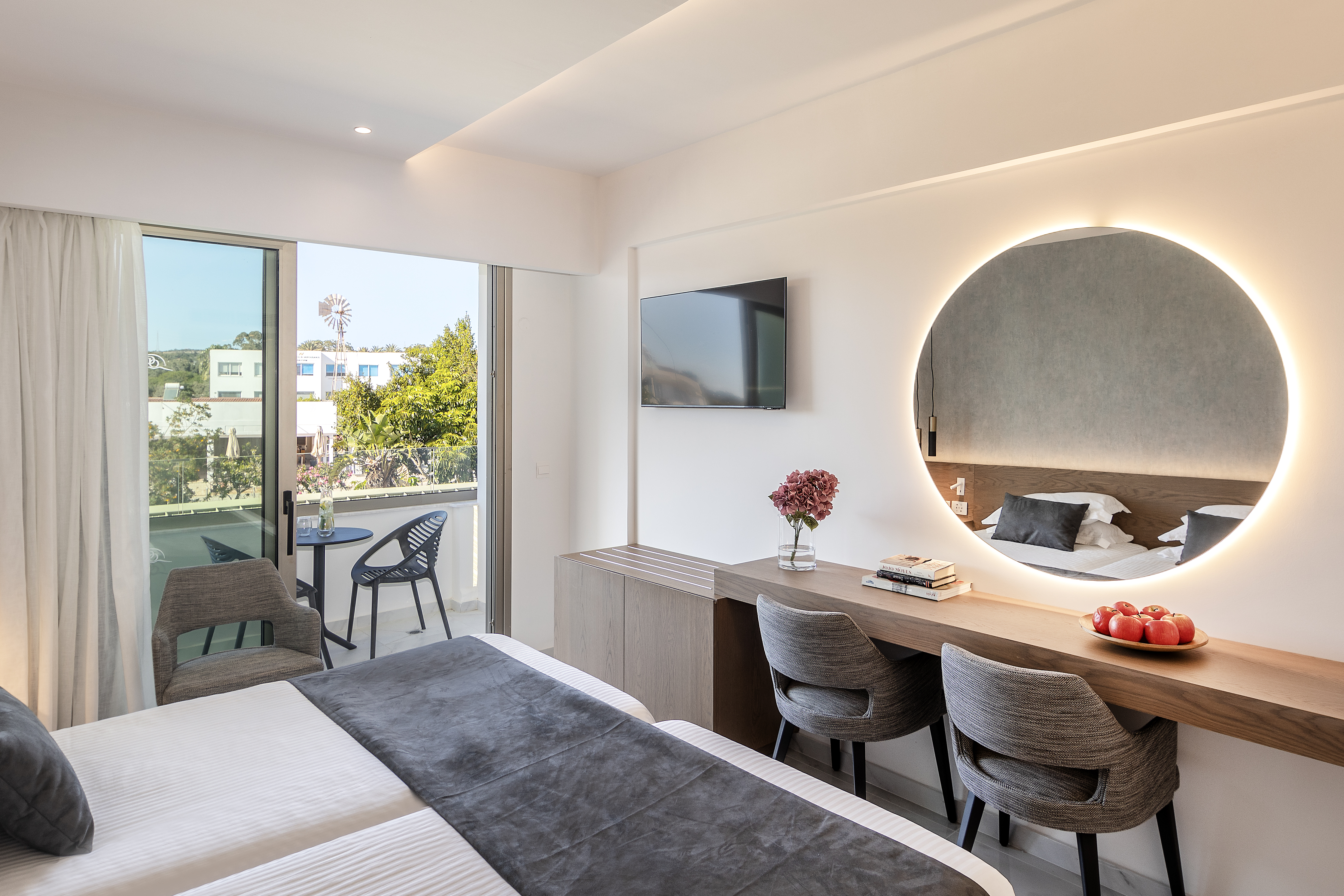 Double or Twin Standard