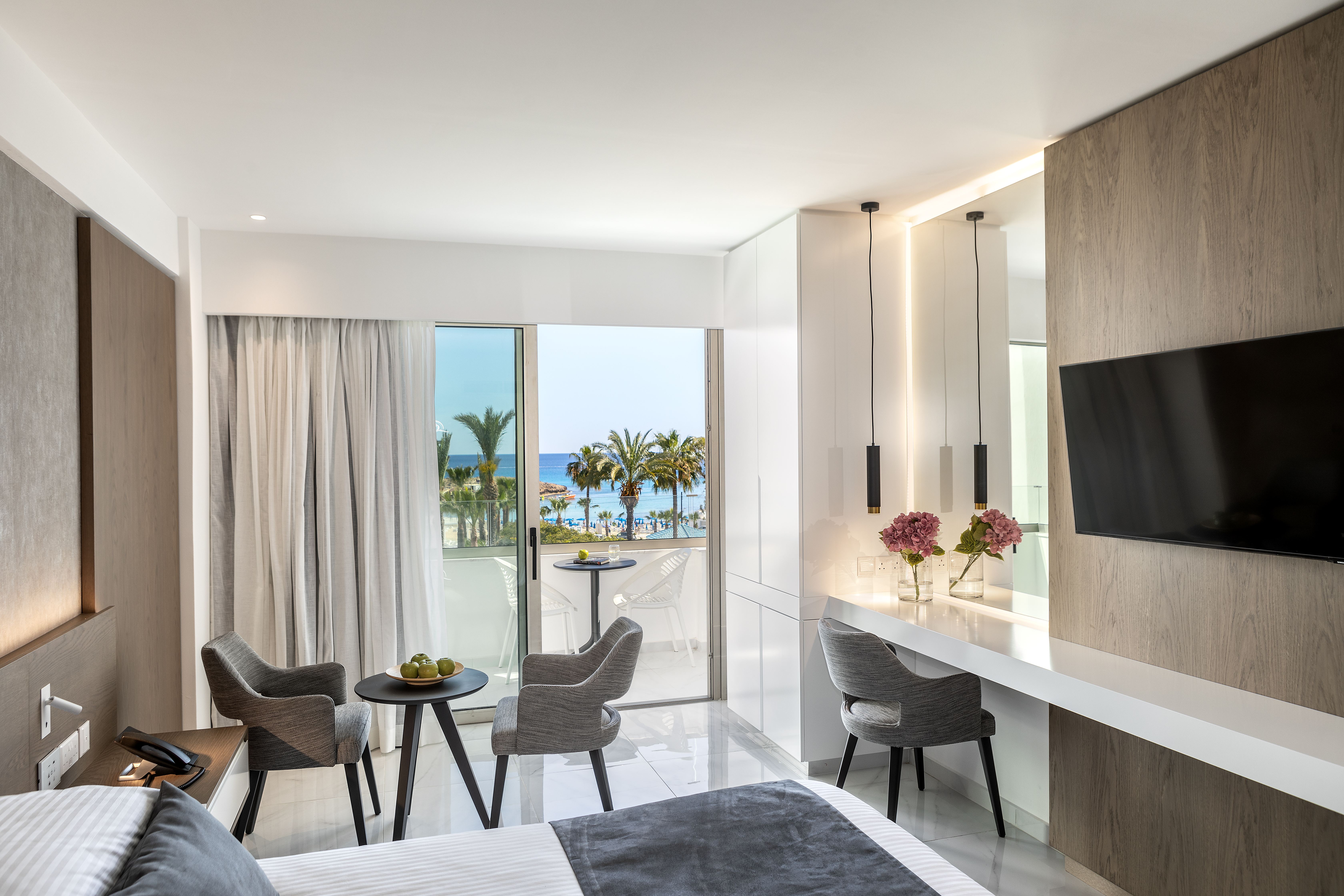 Family Room Side Sea View Two Bedrooms