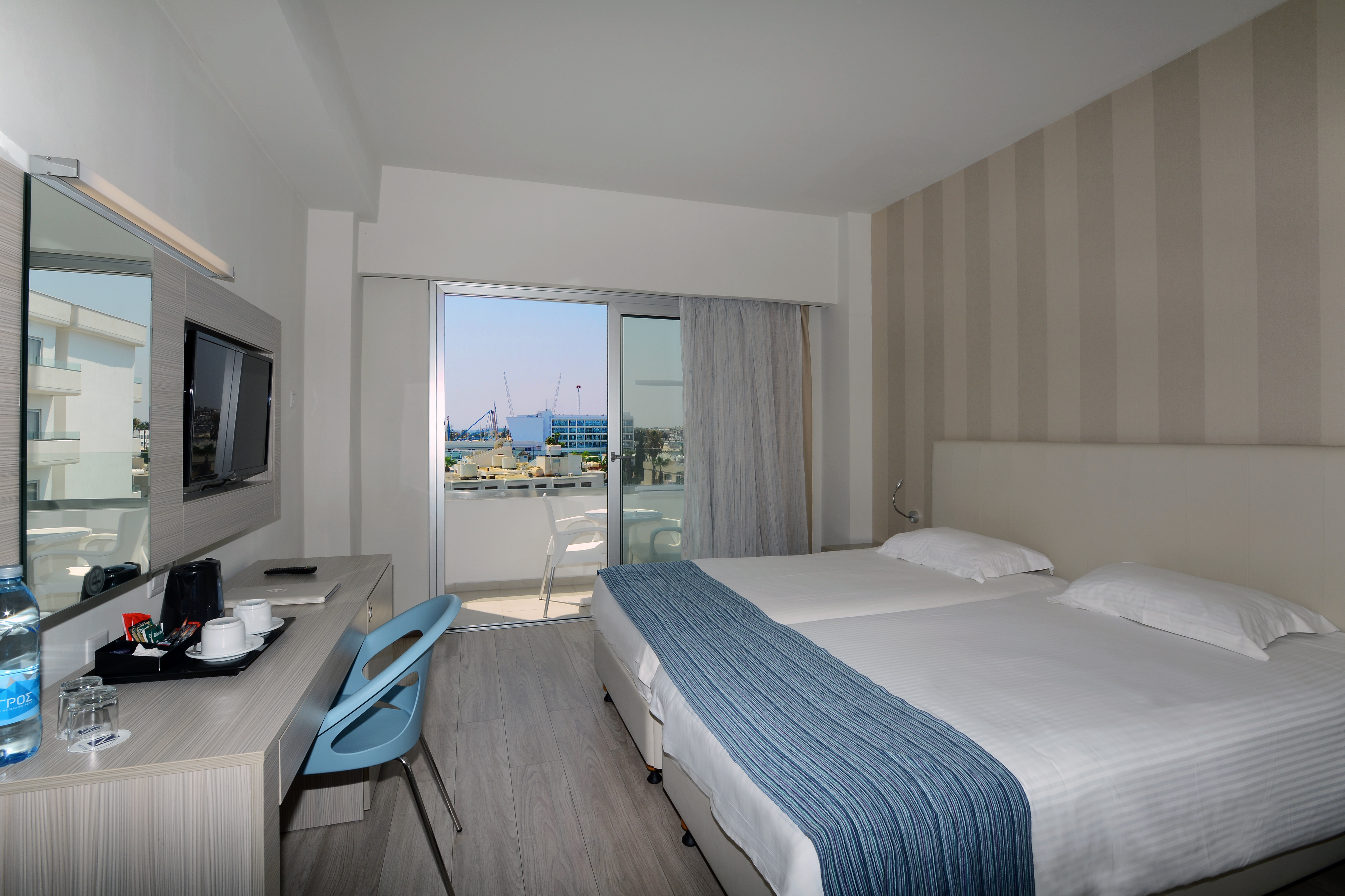 Double or Twin Deluxe Sea View