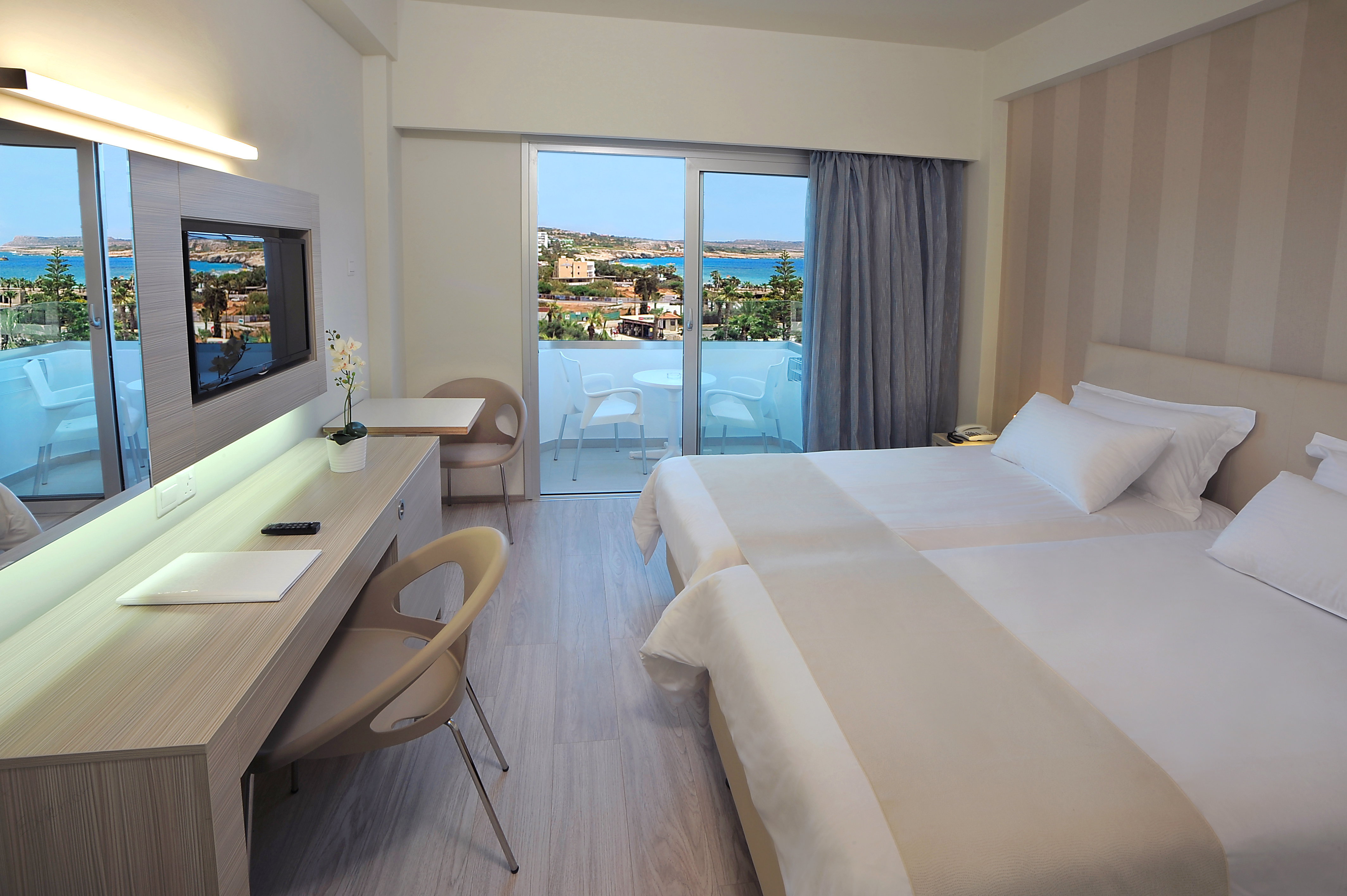 Double or Twin Superior Sea View