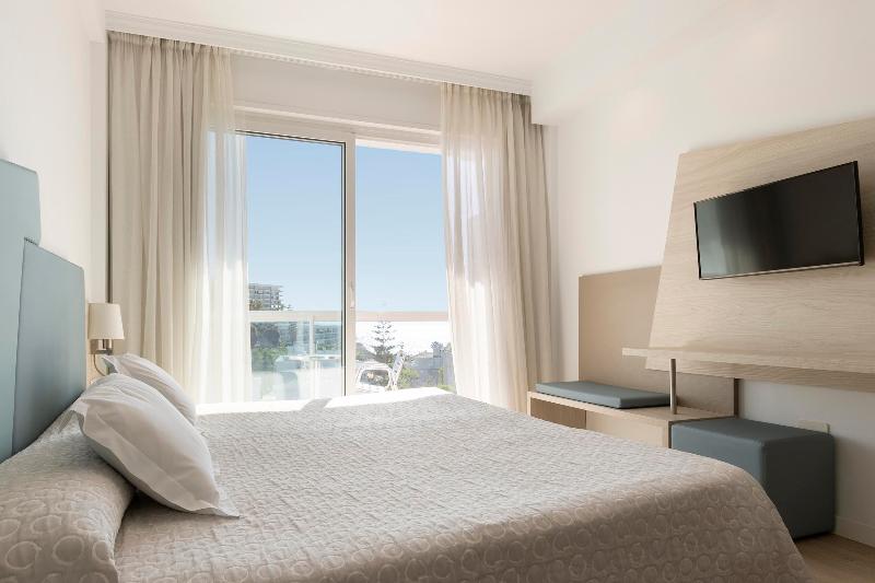 Double or Twin Side Sea View with Balcony