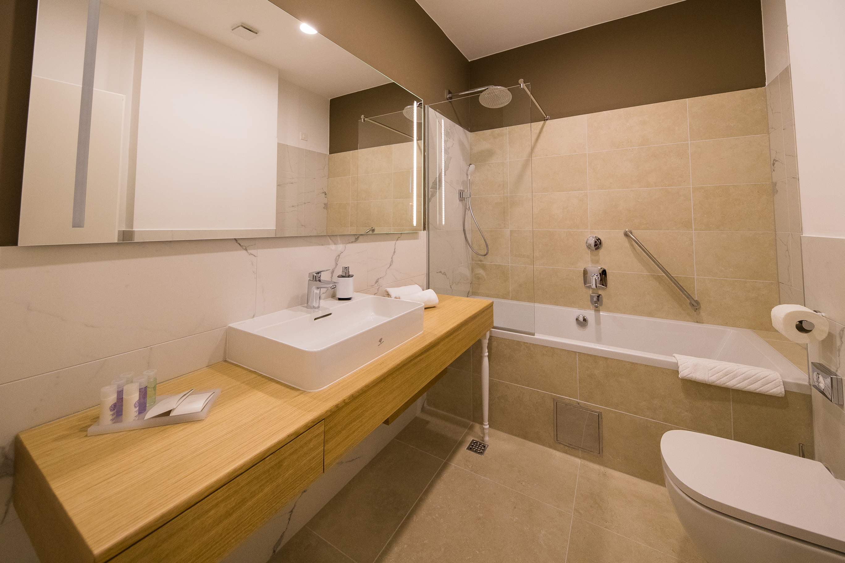 Suite Superior with Balcony